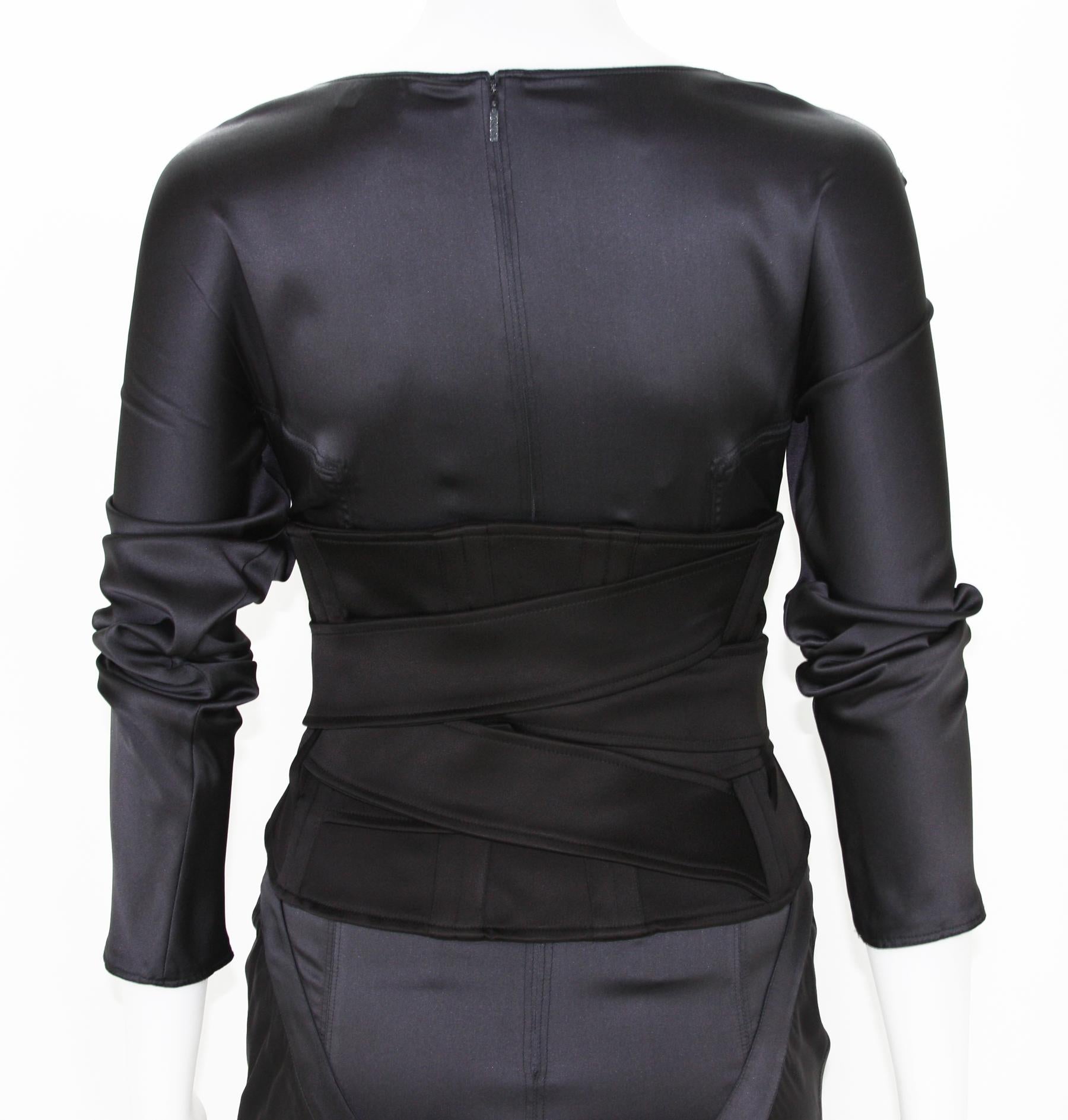 Tom Ford for Gucci - Robe de cocktail avec ceinture corset en soie noire, taille IT 38, état neuf, automne-hiver 2003   en vente 1