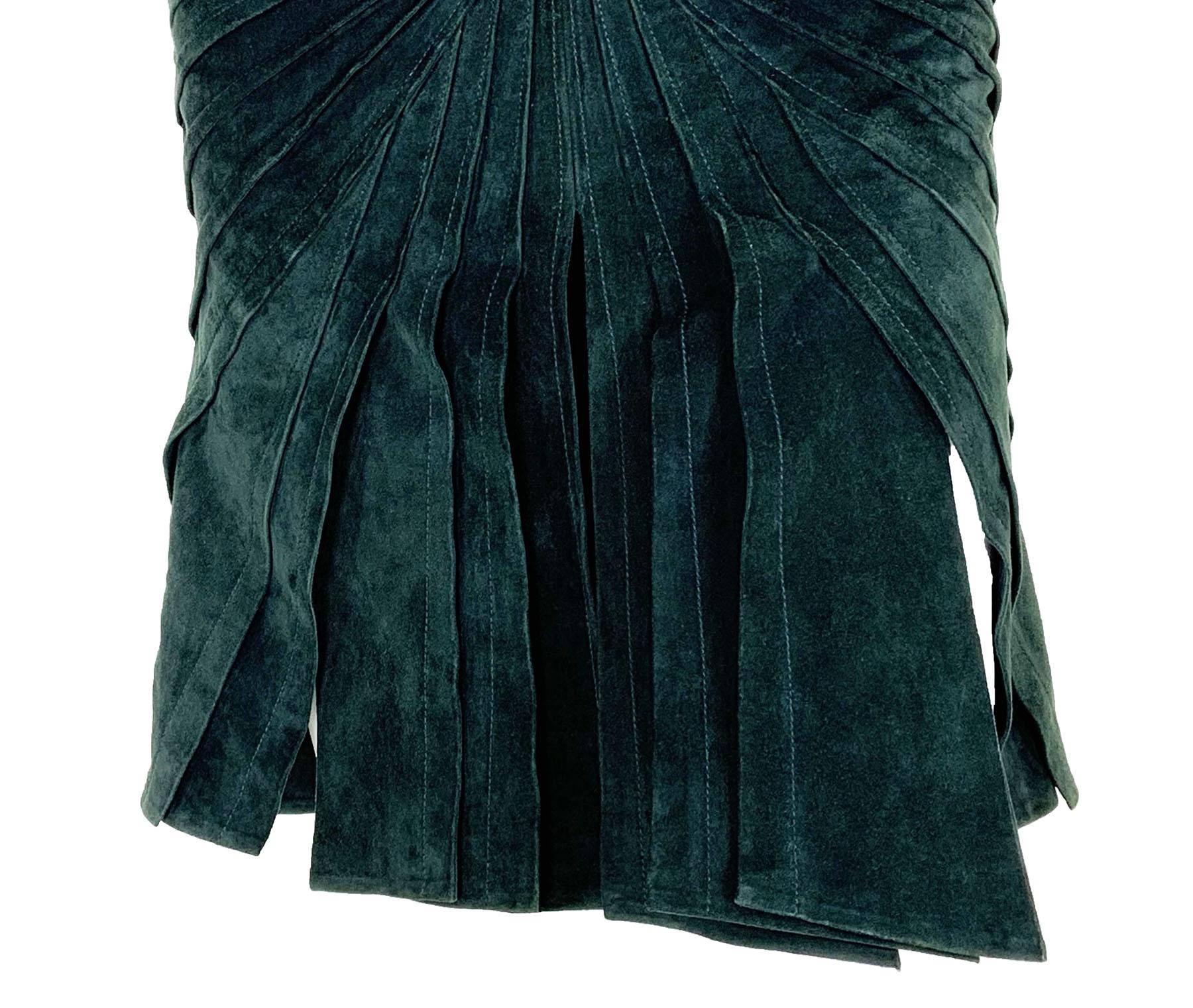 New Tom Ford for Gucci F/W 2004 Dark Green Suede Python Trim Skirt It 42 & 40 For Sale 2