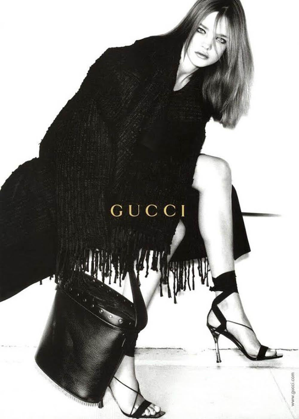 Nouveauté Tom Ford pour Gucci automne-hiver 2002 AD - Sandales à lacets en nacre 36 et 36,5 en vente 1