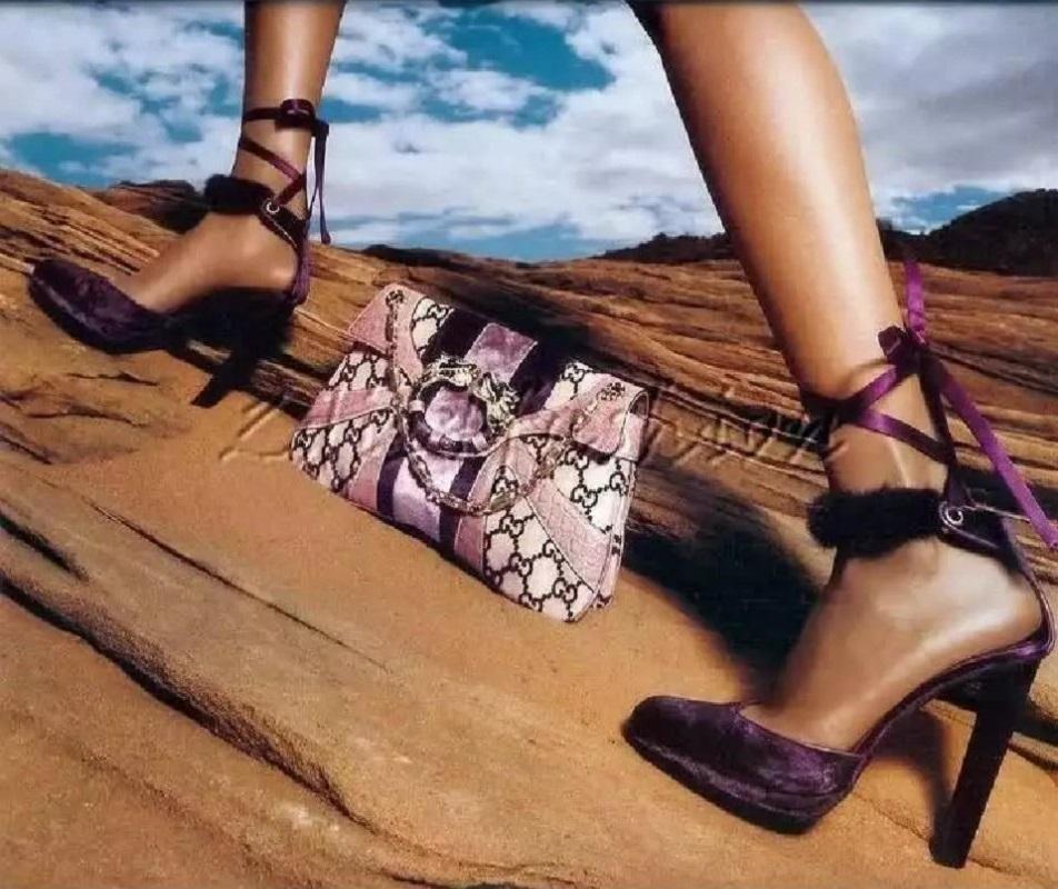 New Tom Ford for Gucci FW 2004 Mink Trim Python Heel Purple Shoes It 37.5 US 7.5 In New Condition For Sale In Montgomery, TX