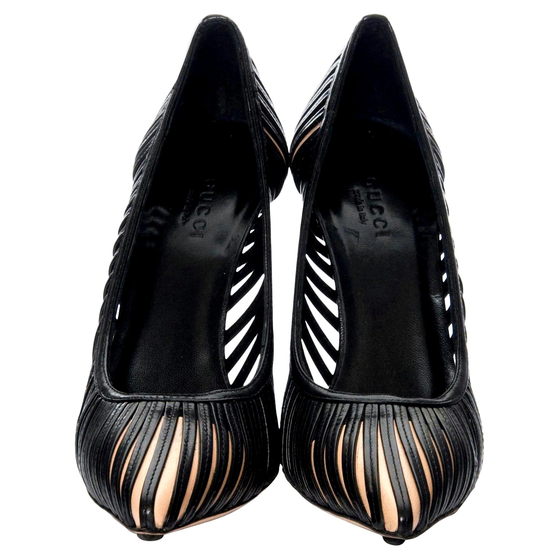 Rare Tom Ford pour Gucci
Posséder un morceau de l'histoire de la mode
Nouveau
* Talons 