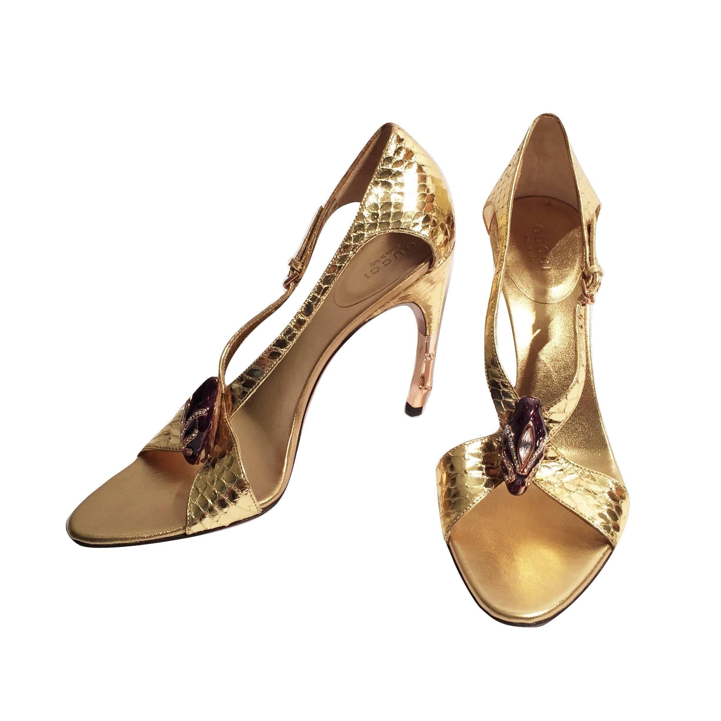 New Tom Ford for Gucci Python Snake Head Ad Runway Heels Sz 7 In New Condition In Leesburg, VA