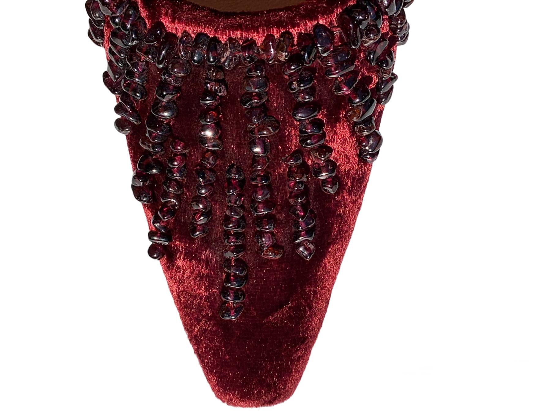 Tom Ford pour Gucci - Escarpins en velours bordeaux ornés d'onyx, taille 36,5, printemps-été 1999  6.5 en vente 1