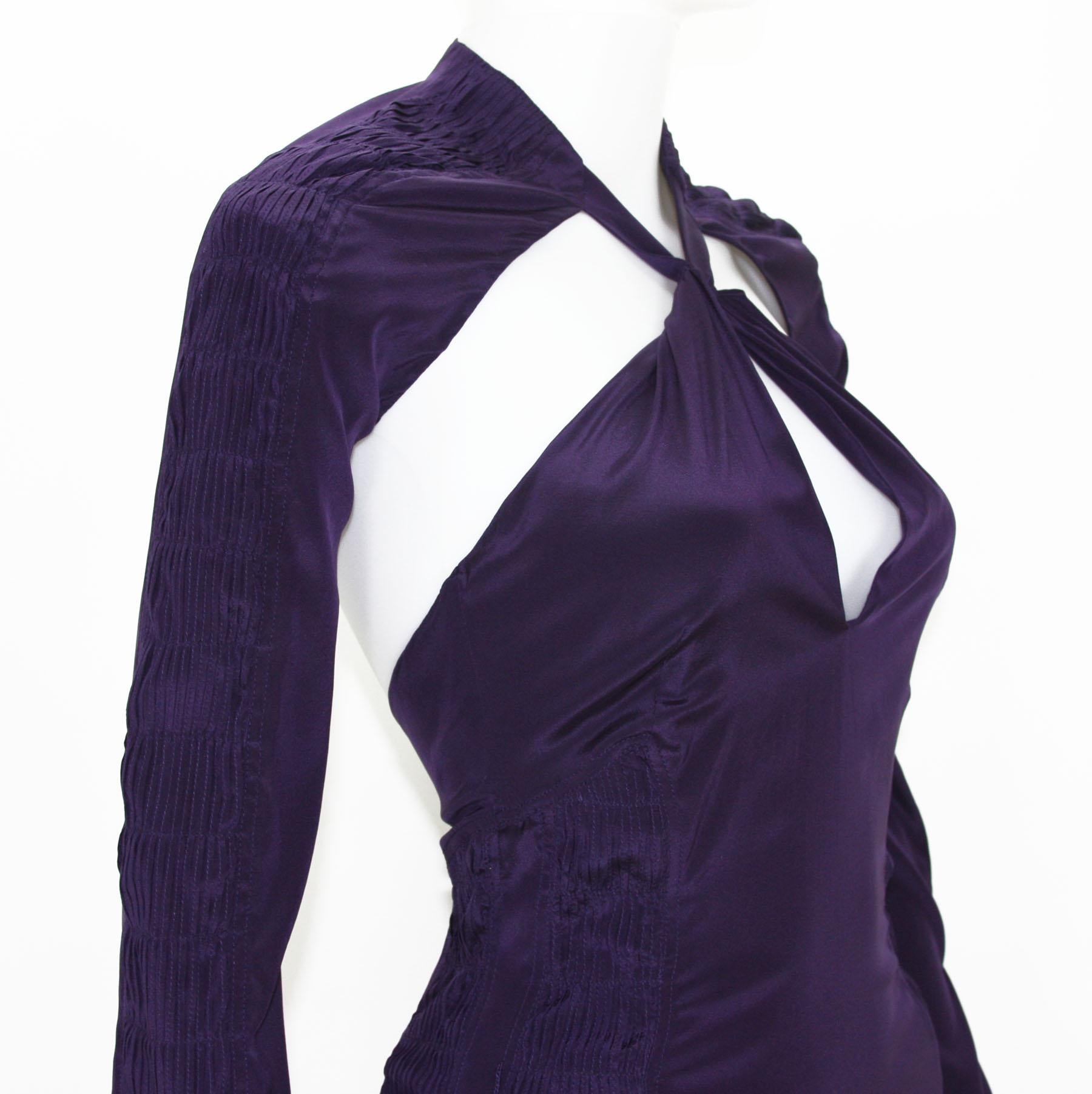 Tom Ford for Gucci, robe dos nu plongeant en soie violet profond, défilé P/É 2004, taille 38 et 44, neuve en vente 1