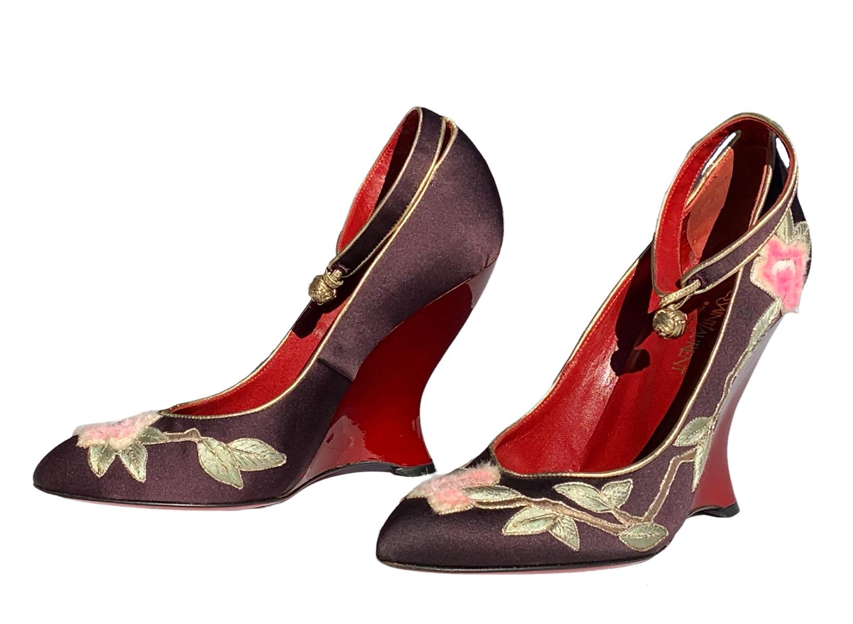 New Tom Ford for Yves Saint Laurent F/W 2004 *Opium* Lotus Pumps Shoes 39.5  9.5 For Sale 1