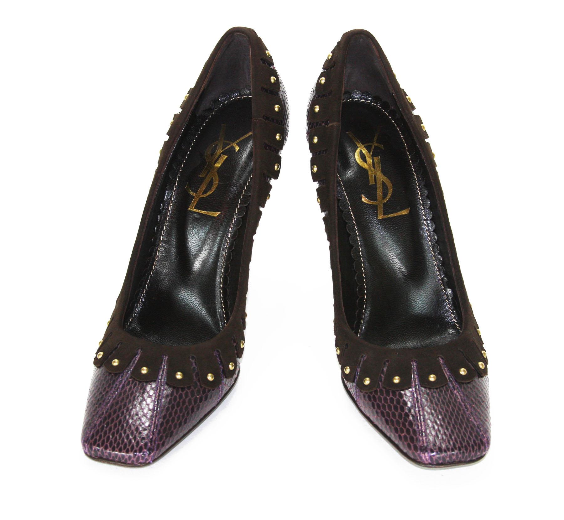 New Tom Ford for Yves Saint Laurent Snake Studded Shoes Pumps
Designer size 37.5 - US 7.5
Snake Skin, Gold-tone Metal Studs, Dark Brown Suede Detail, Square-Toe, Stacked Heel, Leather Sole and Insole.
Stacked Heel Height - 4 inches
Made in