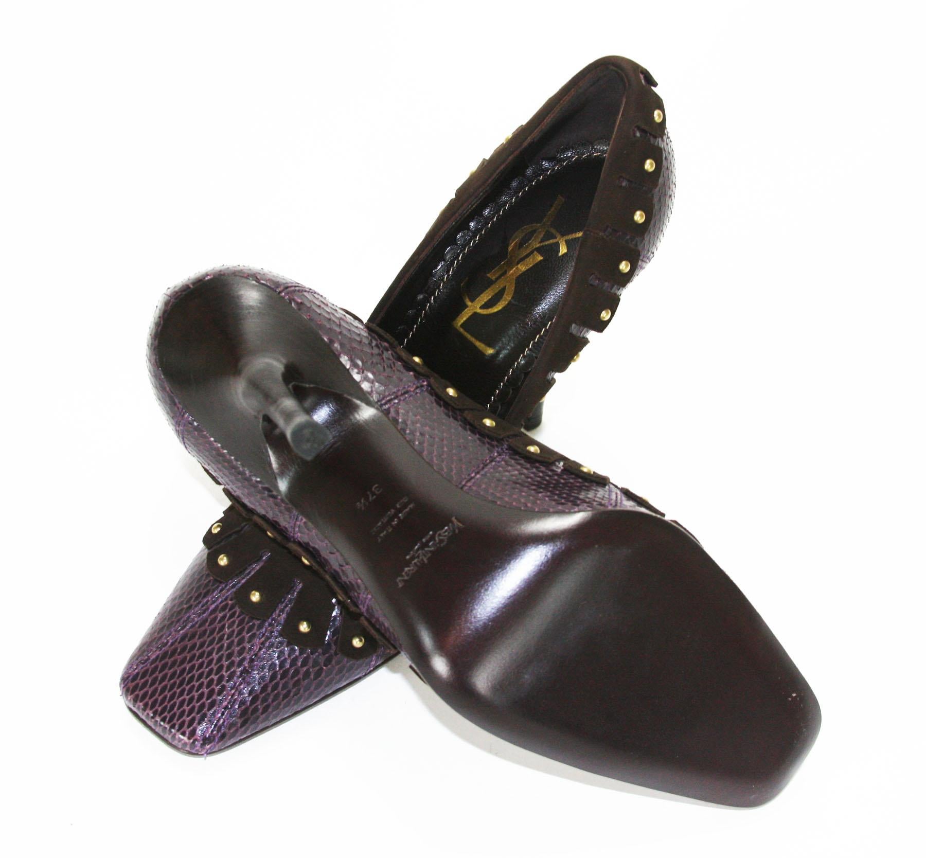 New Tom Ford for Yves Saint Laurent Snake Studded Plum Pumps Shoes 37.5  US 7.5 In New Condition For Sale In Montgomery, TX