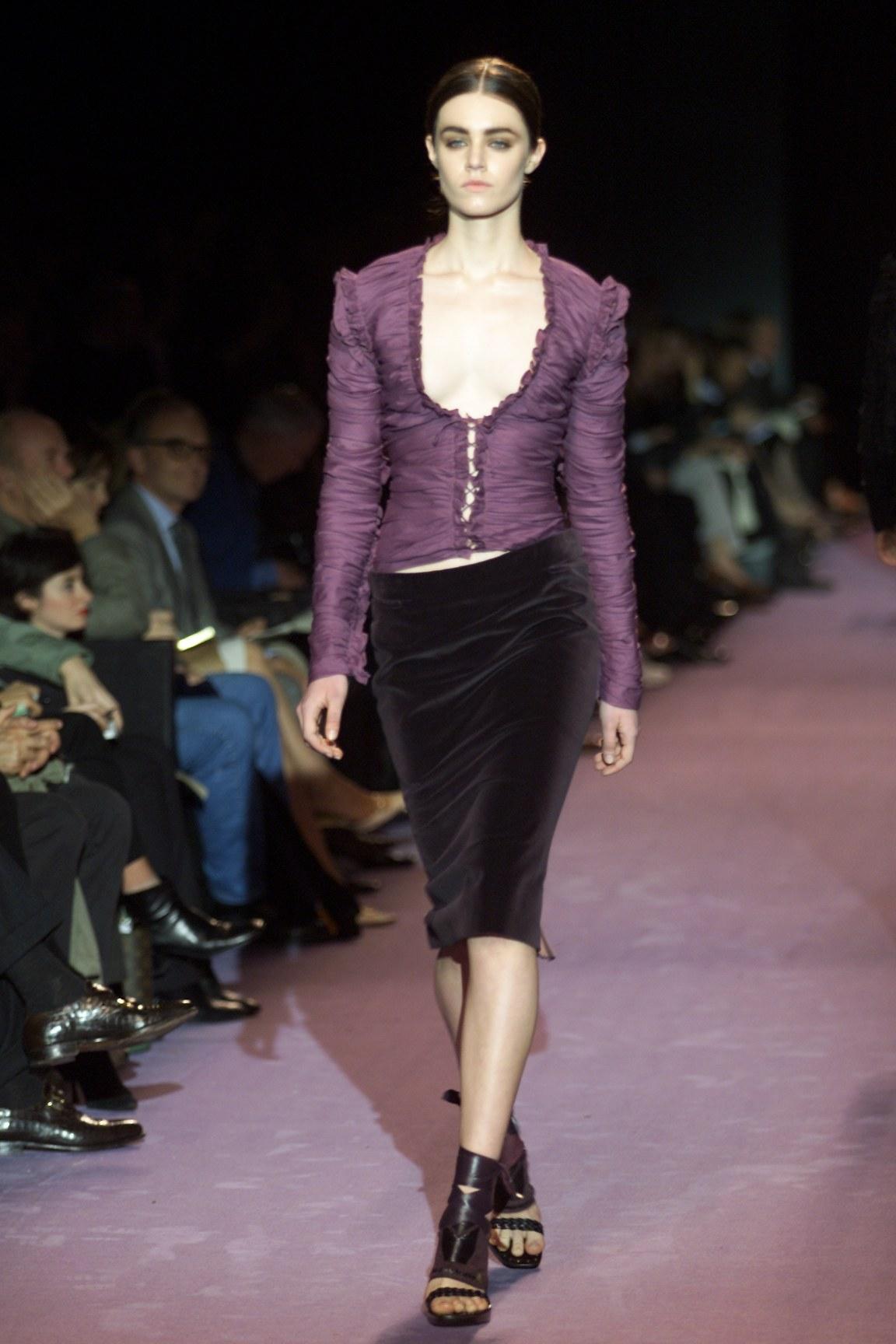 New Tom Ford For Yves Saint Laurent YSL F/W 2001 Velvet Runway Ad Skirt Sz Fr 40 In New Condition For Sale In Leesburg, VA
