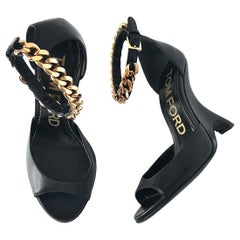 NEW Tom Ford Goldkette Keil Schwarz Leder Absatzsandalen 37.5