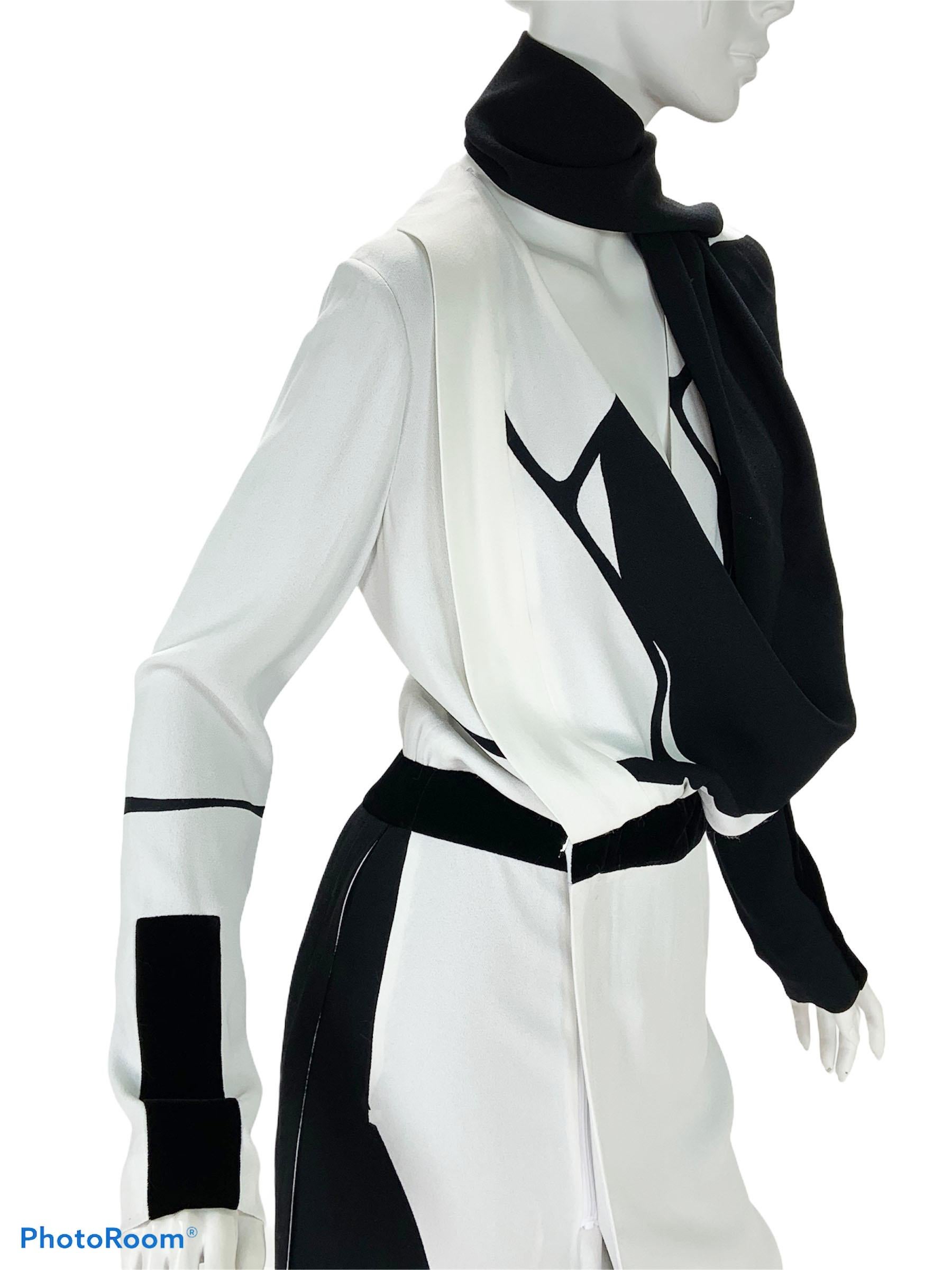 Women's New Tom Ford S/S 2017 Collection White Black Color-Block Cocktail Dress 38 & 40 For Sale