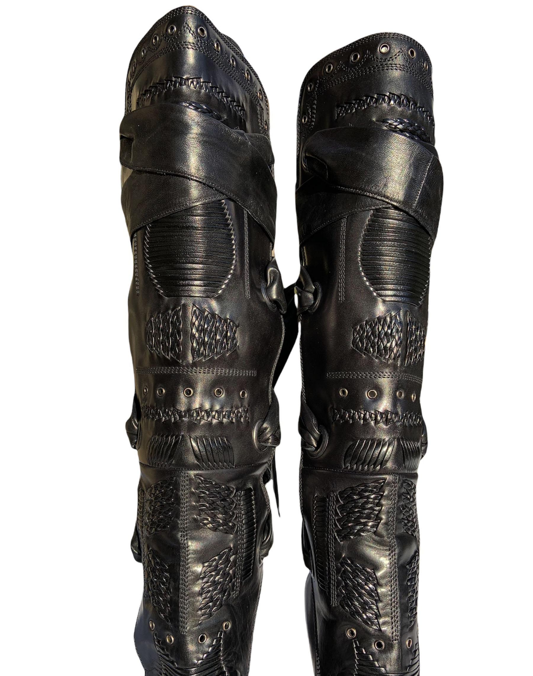 Tom Ford Yves Saint Laurent - Bottes en cuir noir à lacets et œillets, neuves, automne-hiver 2001, taille 37 Neuf - En vente à Montgomery, TX