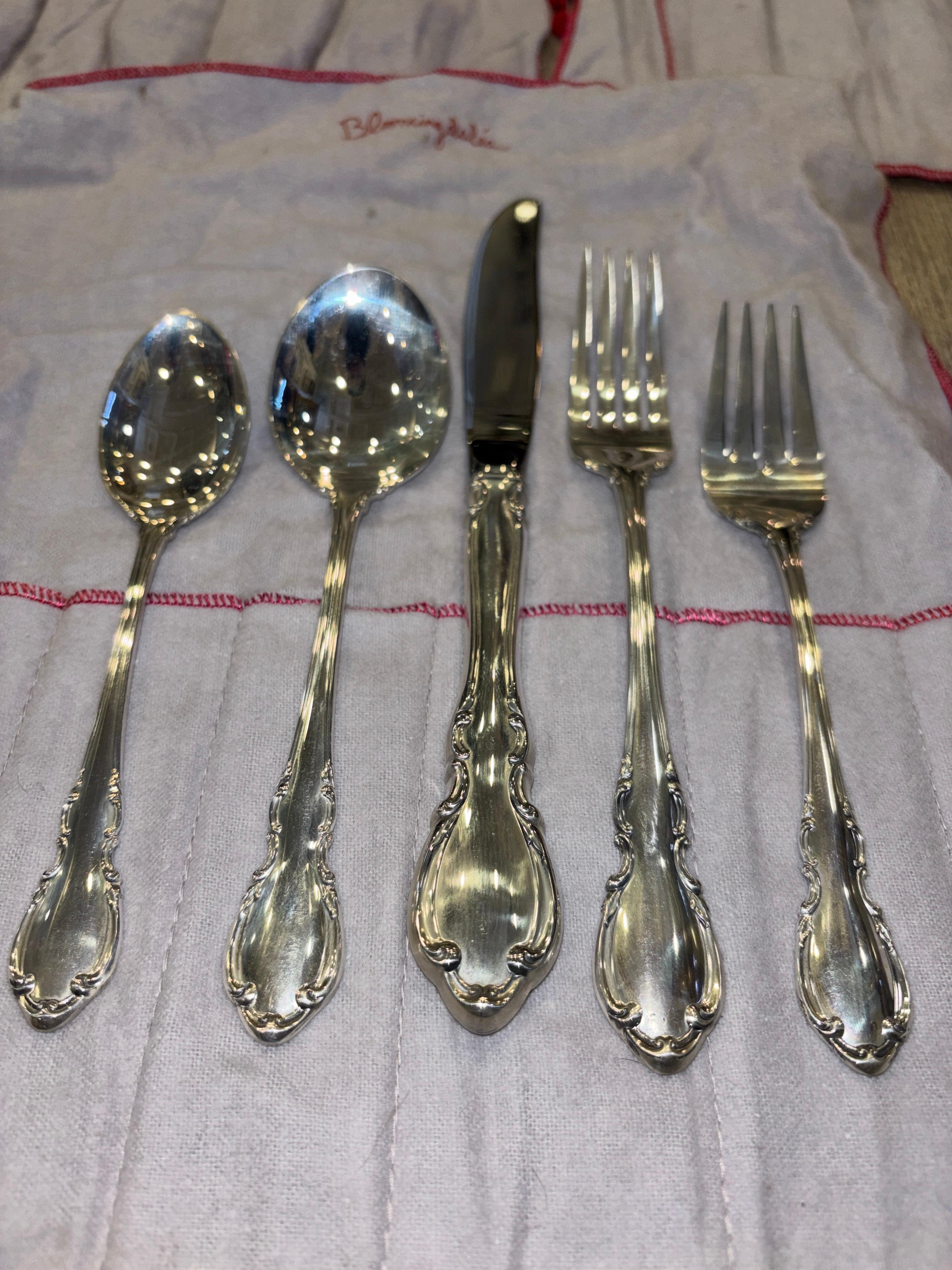 NEW Towle Sterling Set Pattern Legato/57 pezzi In condizioni ottime in vendita a Bernardsville, NJ
