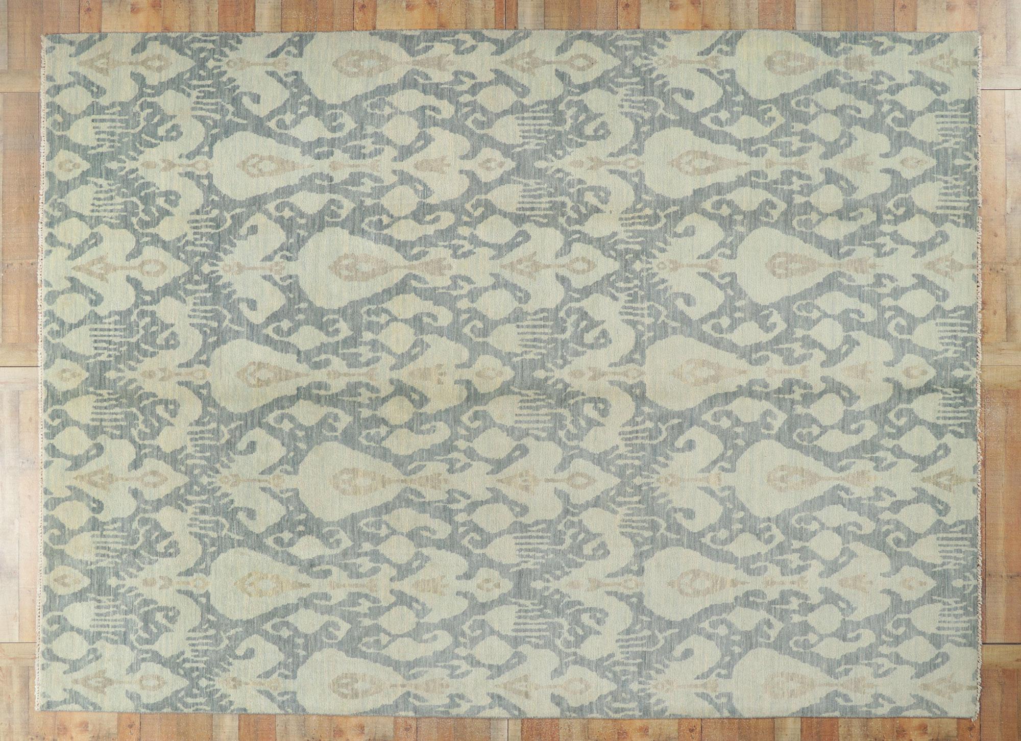 Nouveau tapis de zone transitionnel avec motif Ikat dans de douces couleurs bleues de couleur terre en vente 1