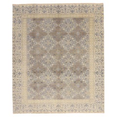 Nouveau tapis de zone transitionnel avec motif de Khotan et style néoclassique moderniste