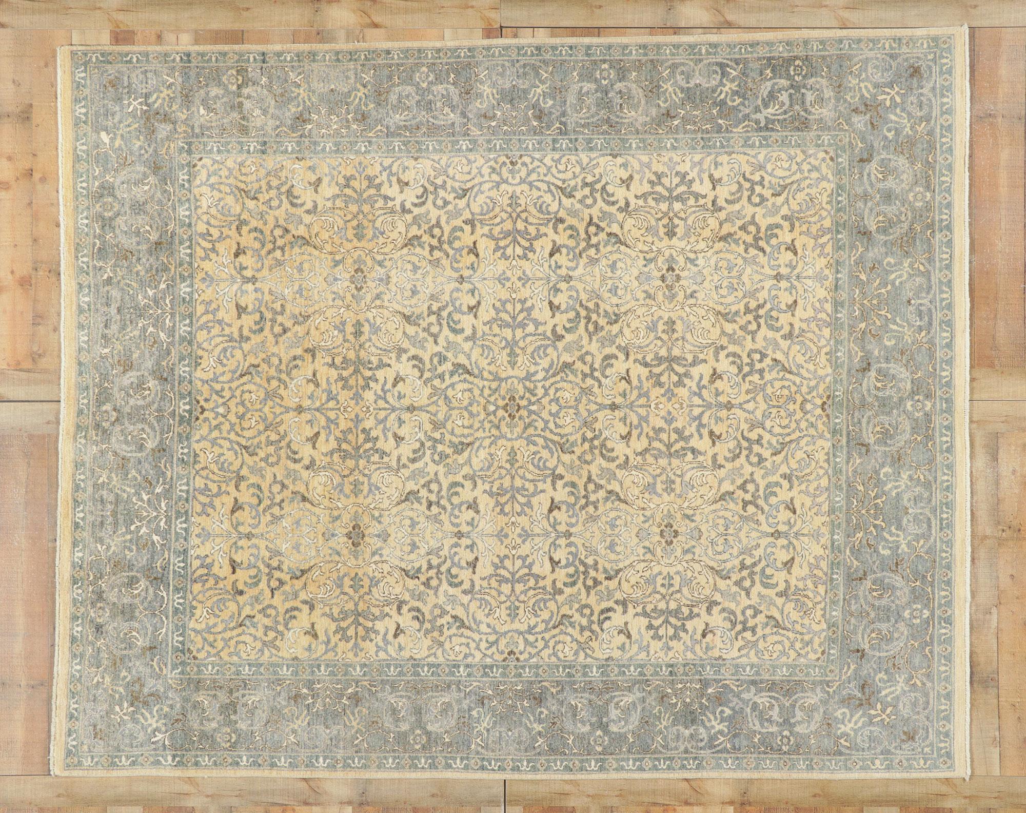Nouveau tapis à volutes transitionnel en damas aux couleurs douces de couleur terre en vente 1