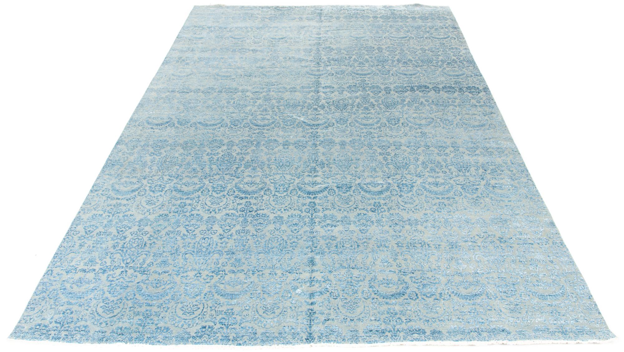 Hand-Knotted New Transitional Indo Rug, Tone on Tone Design Hand Knotted Wool, Blue and Gray For Sale