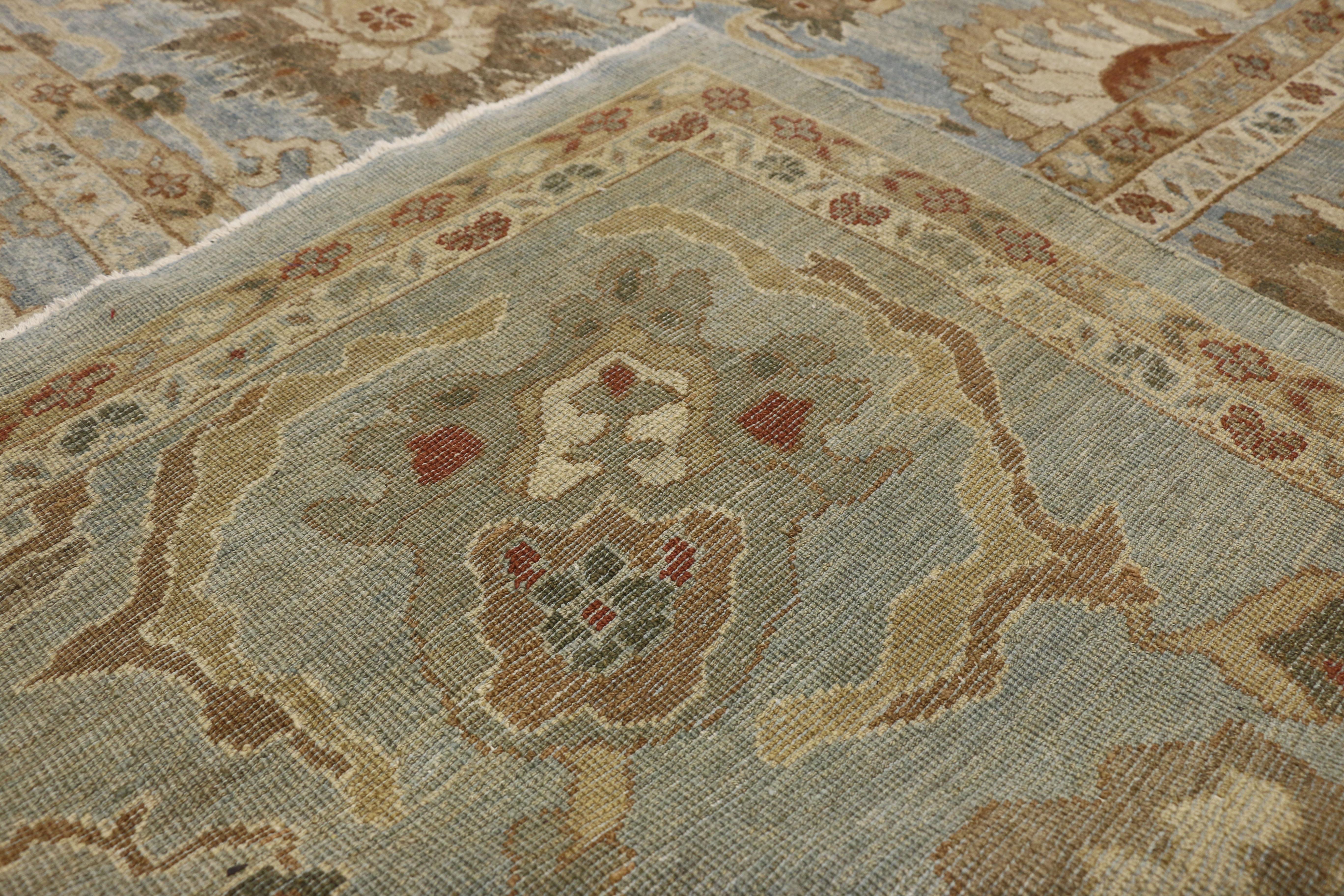 Contemporary New Transitional Persian Sultanabad Palace Rug with Neoclassic Style For Sale