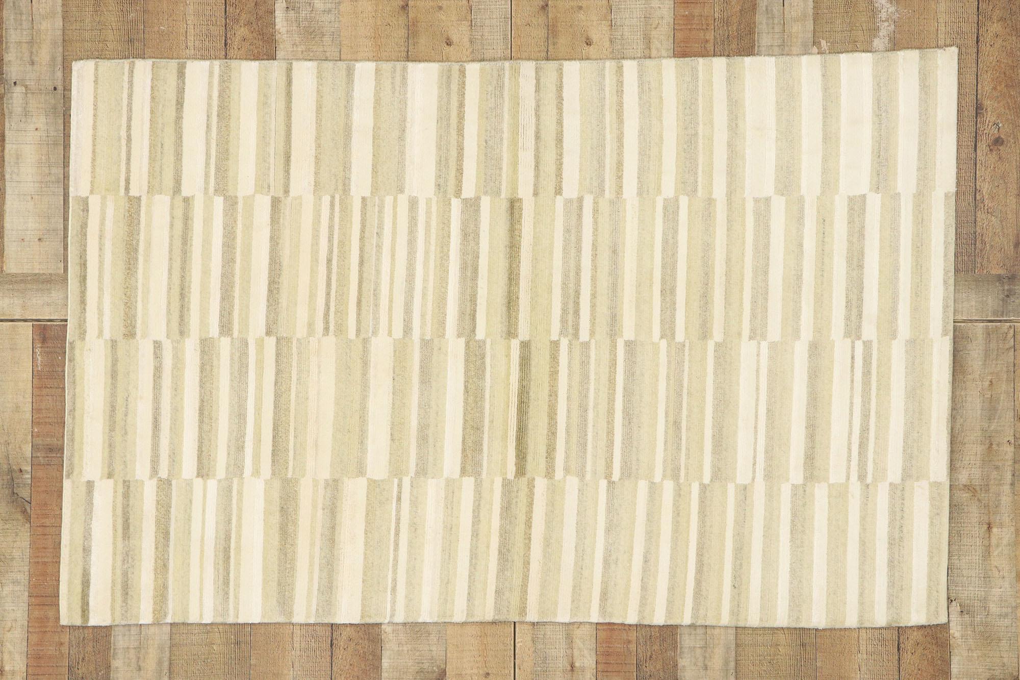 Gestreifter indischer Teppich im Übergangsbereich, Wabi-Sabi trifft auf Natural Elegance (Wolle) im Angebot