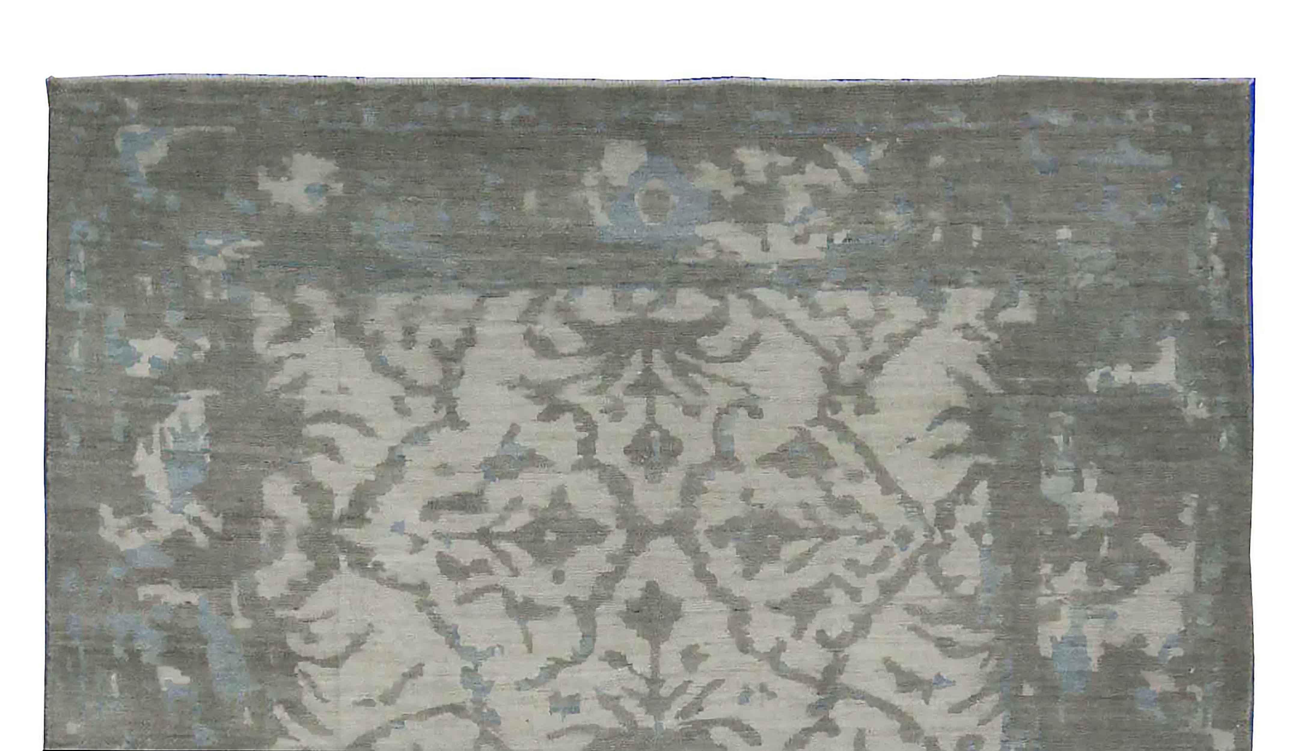 New Turkish Oushak Rug with Gray Botanical Details on Ivory Field In New Condition For Sale In Dallas, TX
