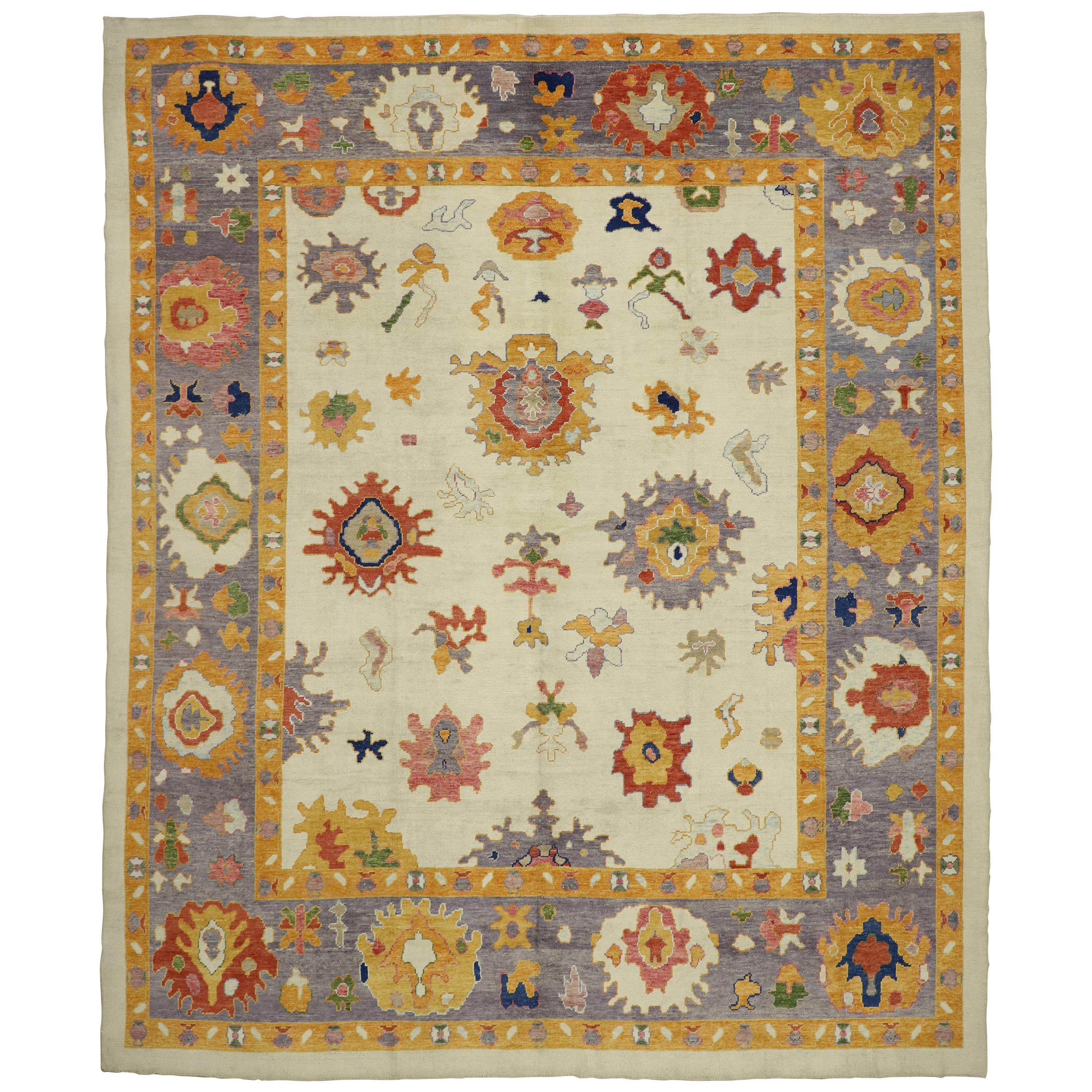 Türkischer Oushak-Teppich im Pariser Stil mit großformatigem geometrischem Muster im Angebot