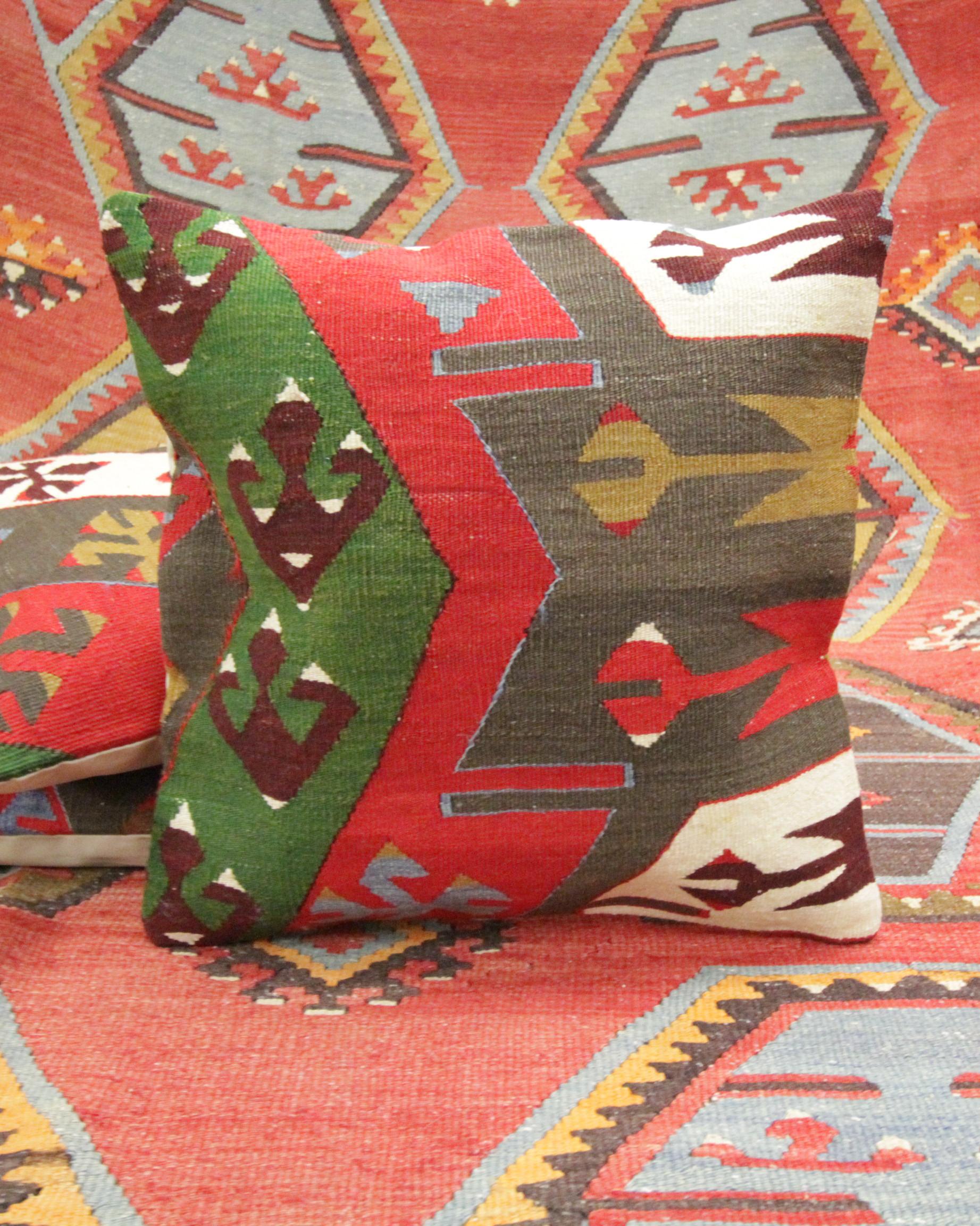 Turkish Rug Cushion Pillow, Geometric Kilim Cushion Cover 1
