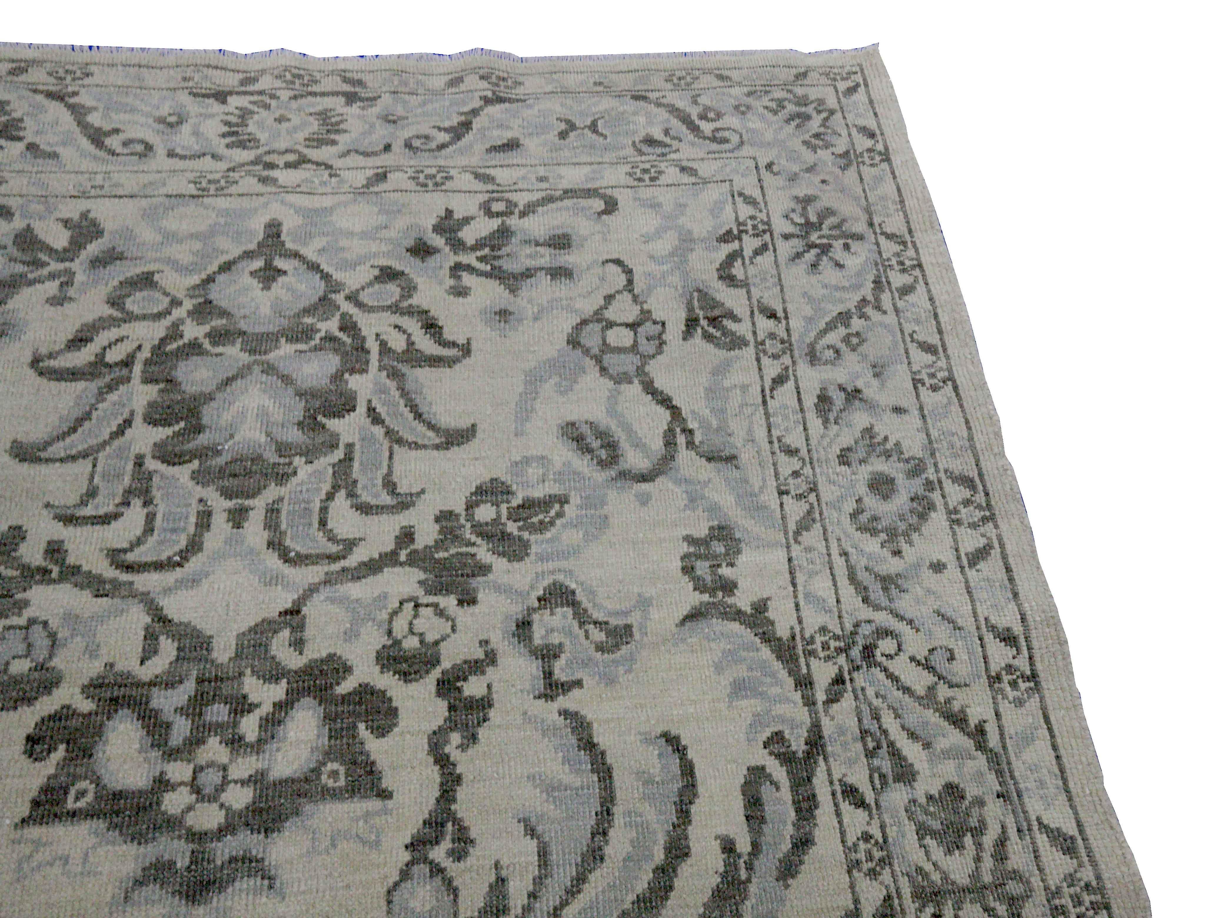 Hand-Woven New Turkish Rug Sultanabad Design with Ivory and Gray Botanical Details For Sale