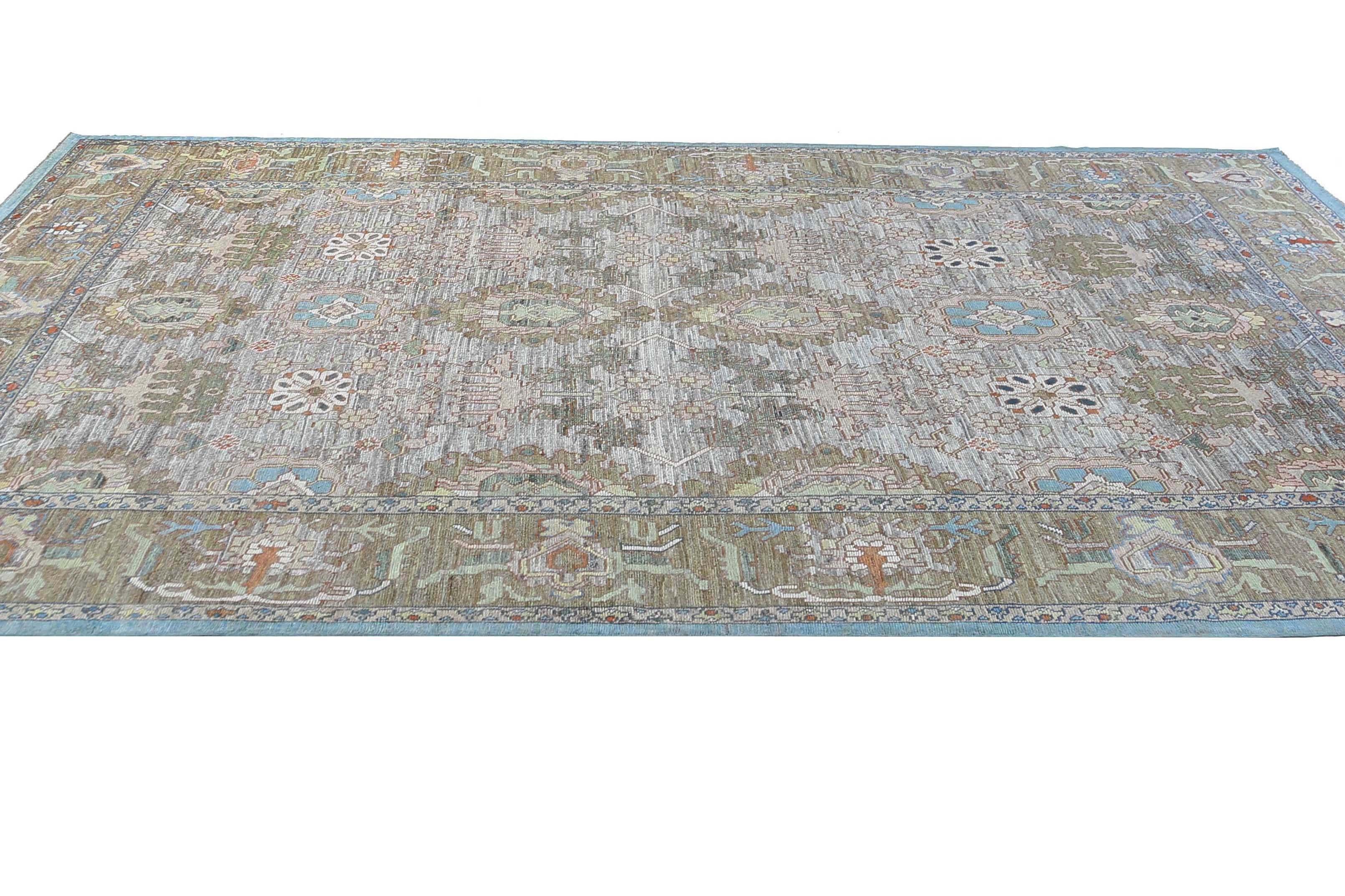Ti presentiamo il maestoso tappeto turco Sultanabad Rugs, che misura ben 11'10'' per 17'9''. Questo magnifico pezzo è un vero capolavoro dell'arte della tessitura dei tappeti. Gli intricati disegni e motivi sono abilmente realizzati con una