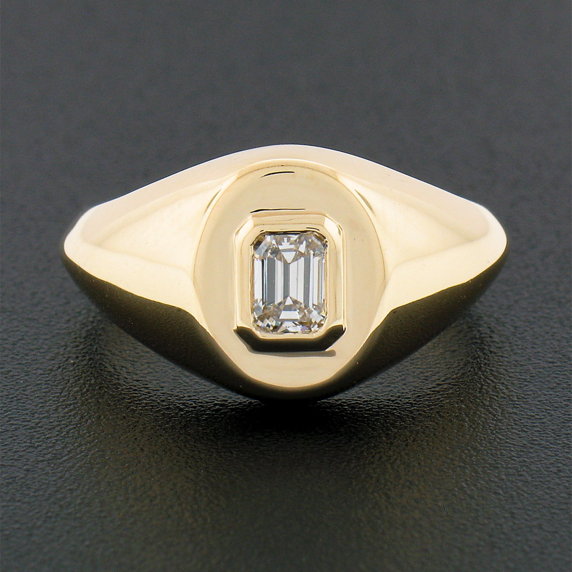 NEW Unisex 14k Gold 0.40ctw Emerald Cut Diamond Bezel Solitaire Signet Band Ring For Sale 1