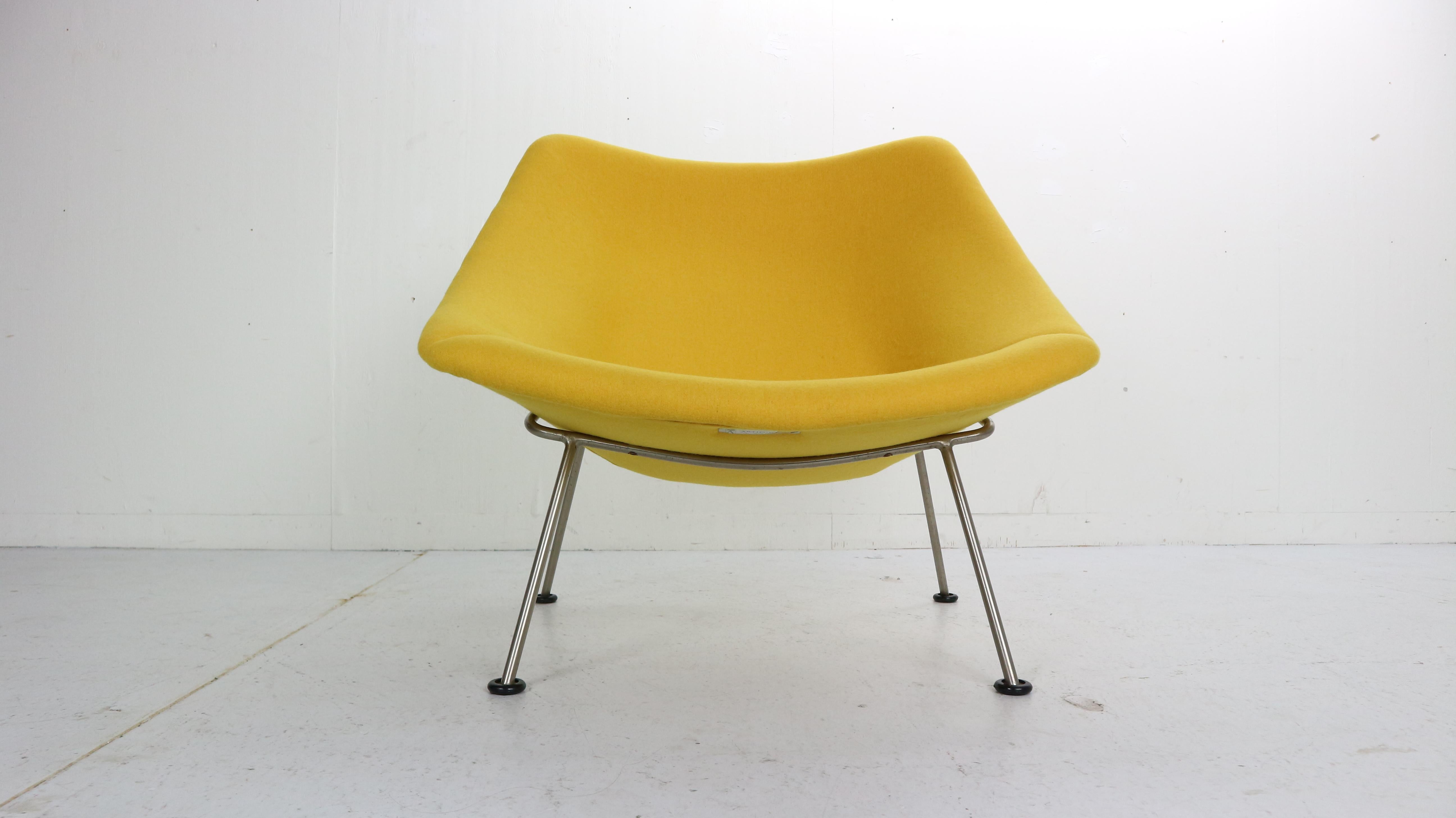 Mid-Century Modern New Upholstery F157 Oyster Lounge Chair by Pierre Paulin for Artifort, 1960s