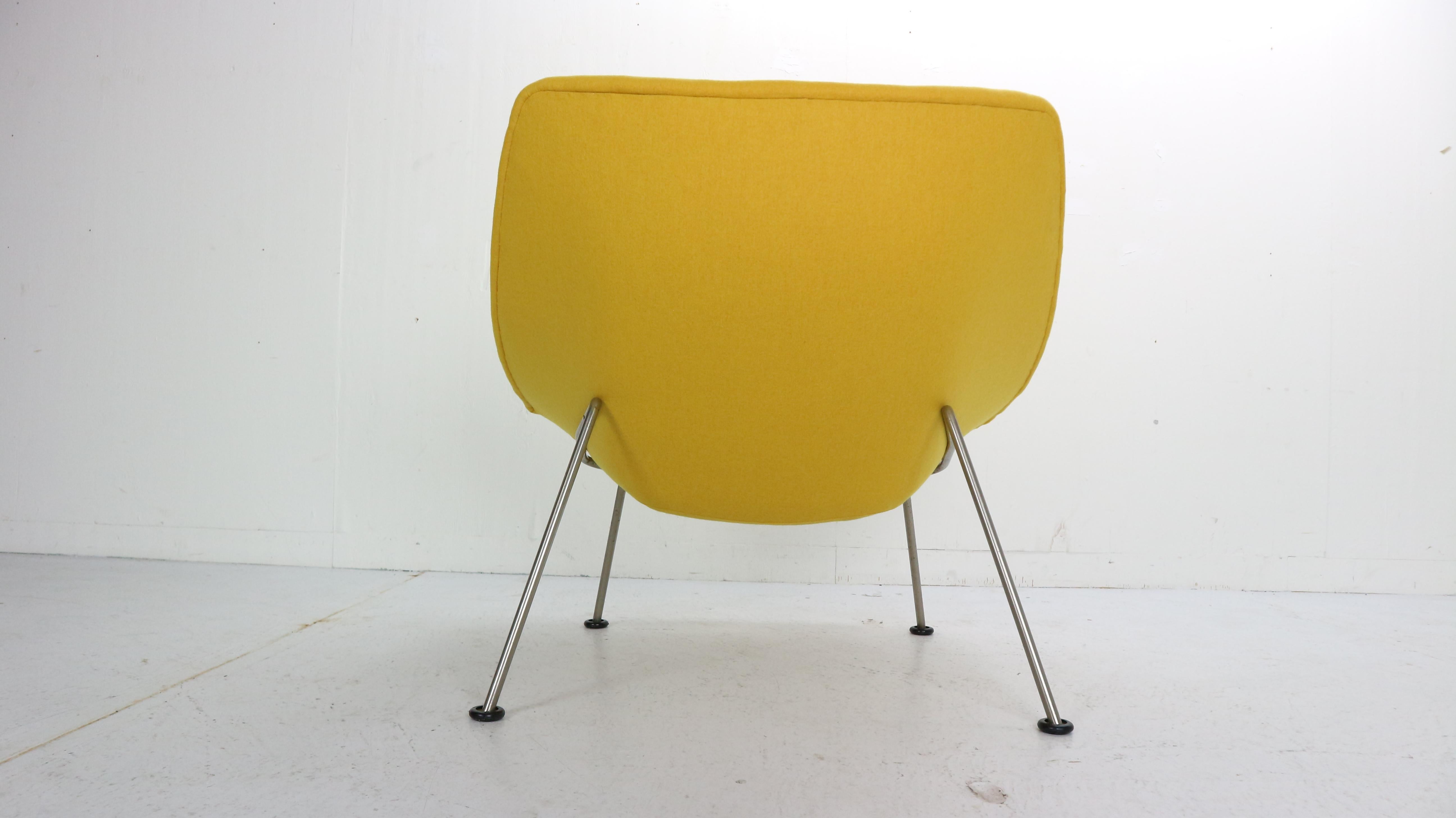 New Upholstery F157 Oyster Lounge Chair by Pierre Paulin for Artifort, 1960s 2