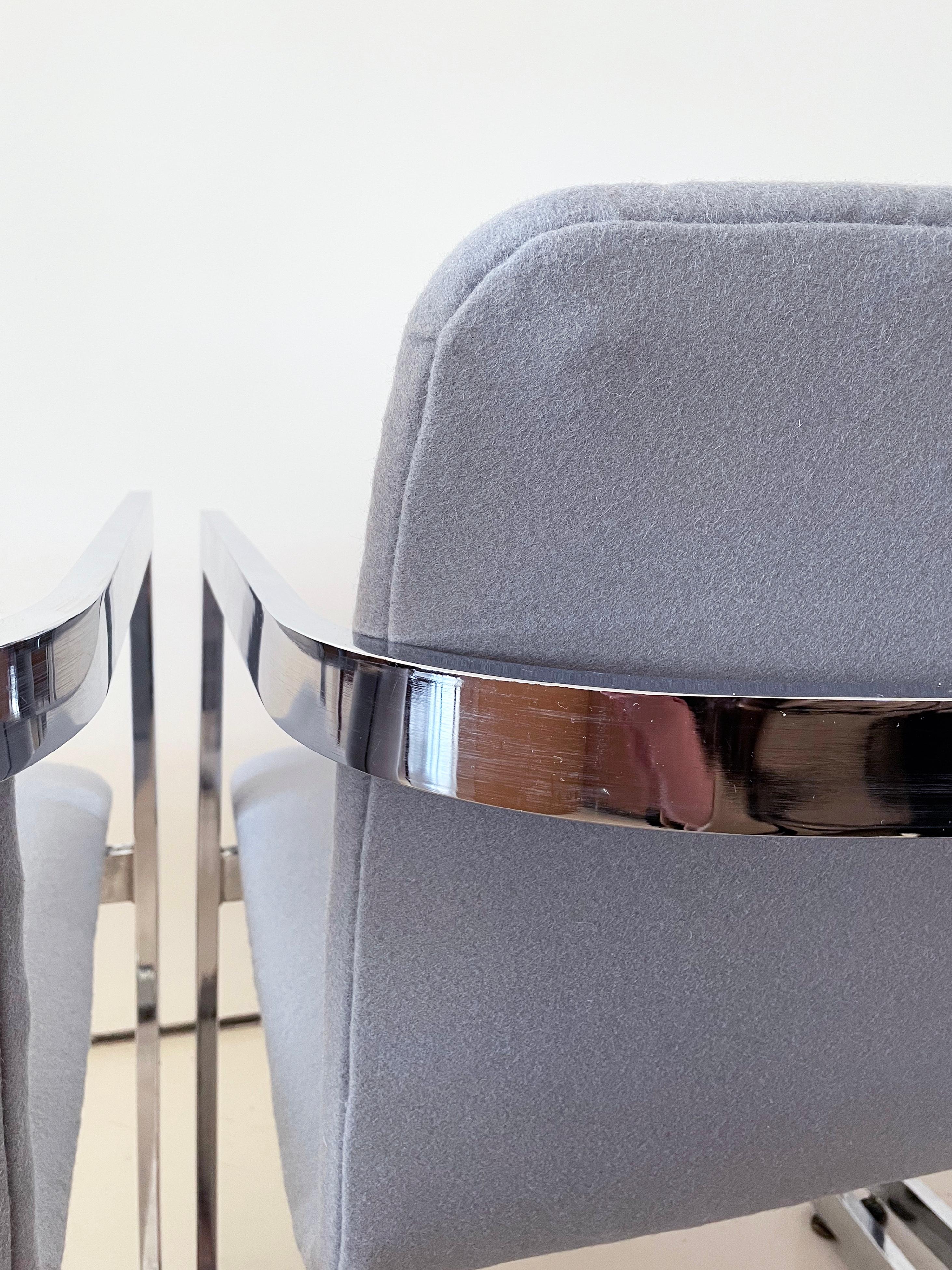 New Upholstery, Milo Baughman Freischwinger aus Chrom, 4er-Set im Angebot 3