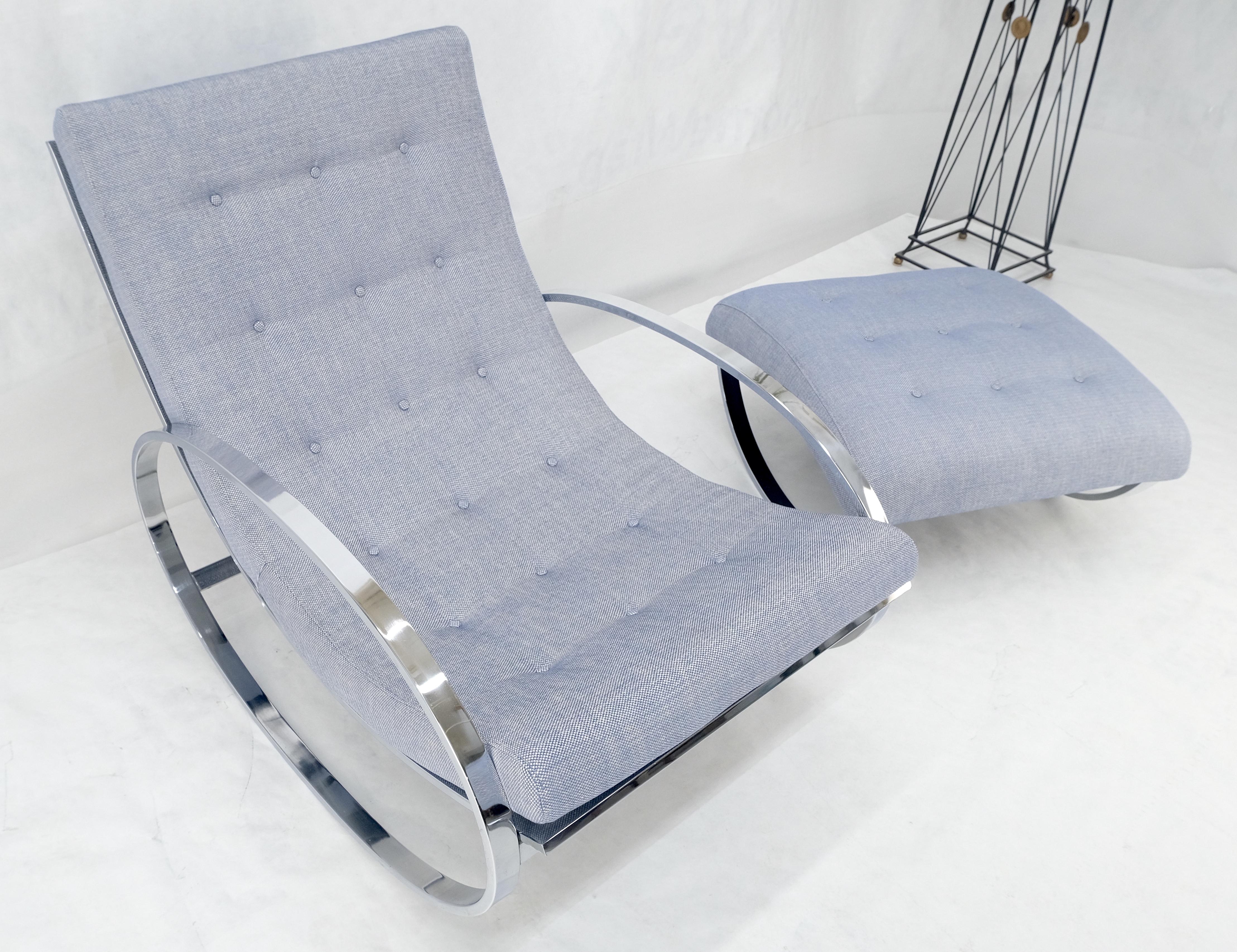 Nuova tappezzeria Renato Zevi Ellipse Base Rocking Chair & Ottoman di Selig MINT in vendita 10