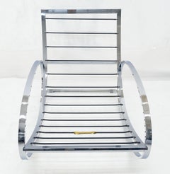 Nuova tappezzeria Renato Zevi Ellipse Base Rocking Chair & Ottoman di Selig MINT