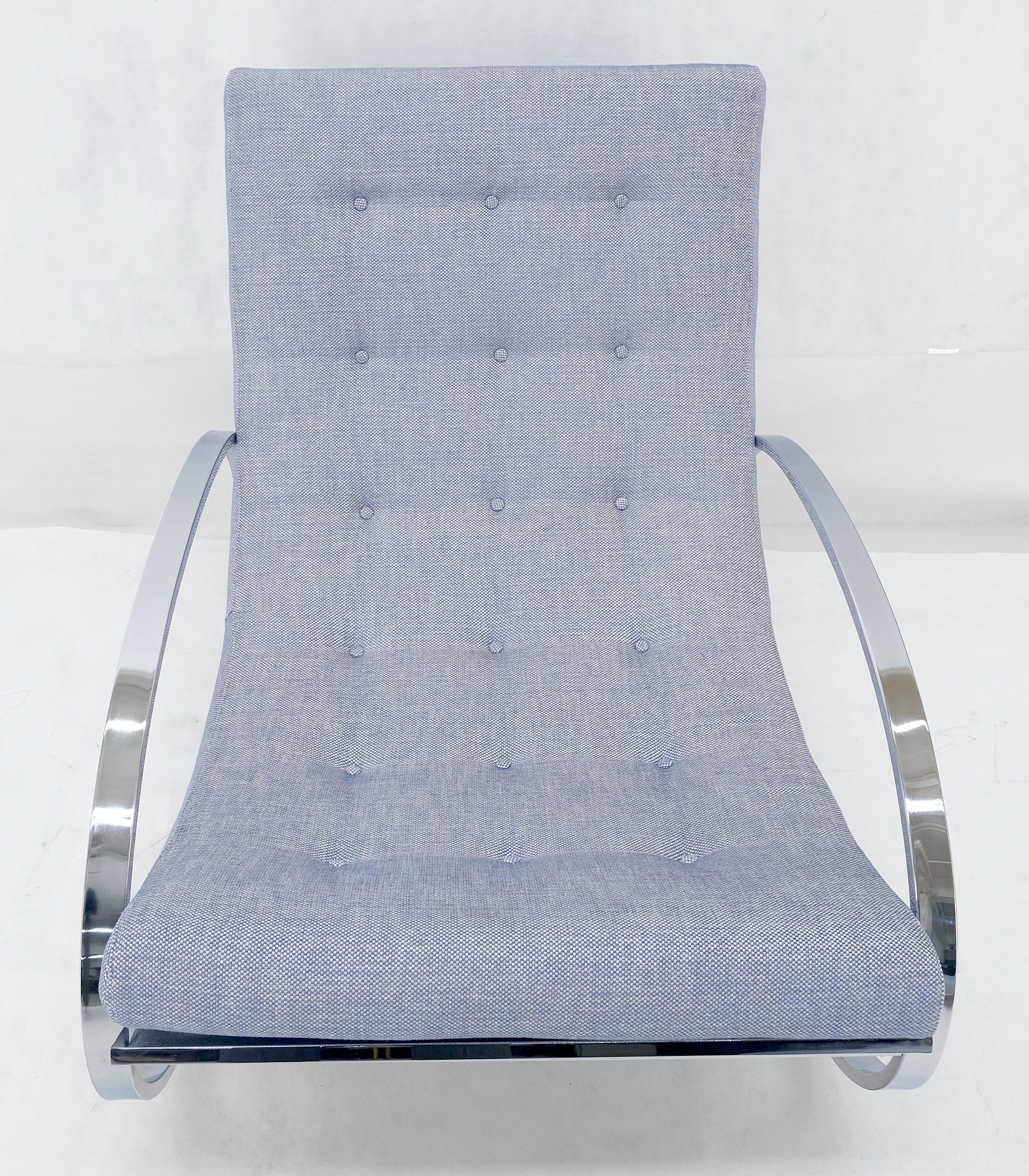 Nuova tappezzeria Renato Zevi Ellipse Base Rocking Chair & Ottoman di Selig MINT In condizioni buone in vendita a Rockaway, NJ