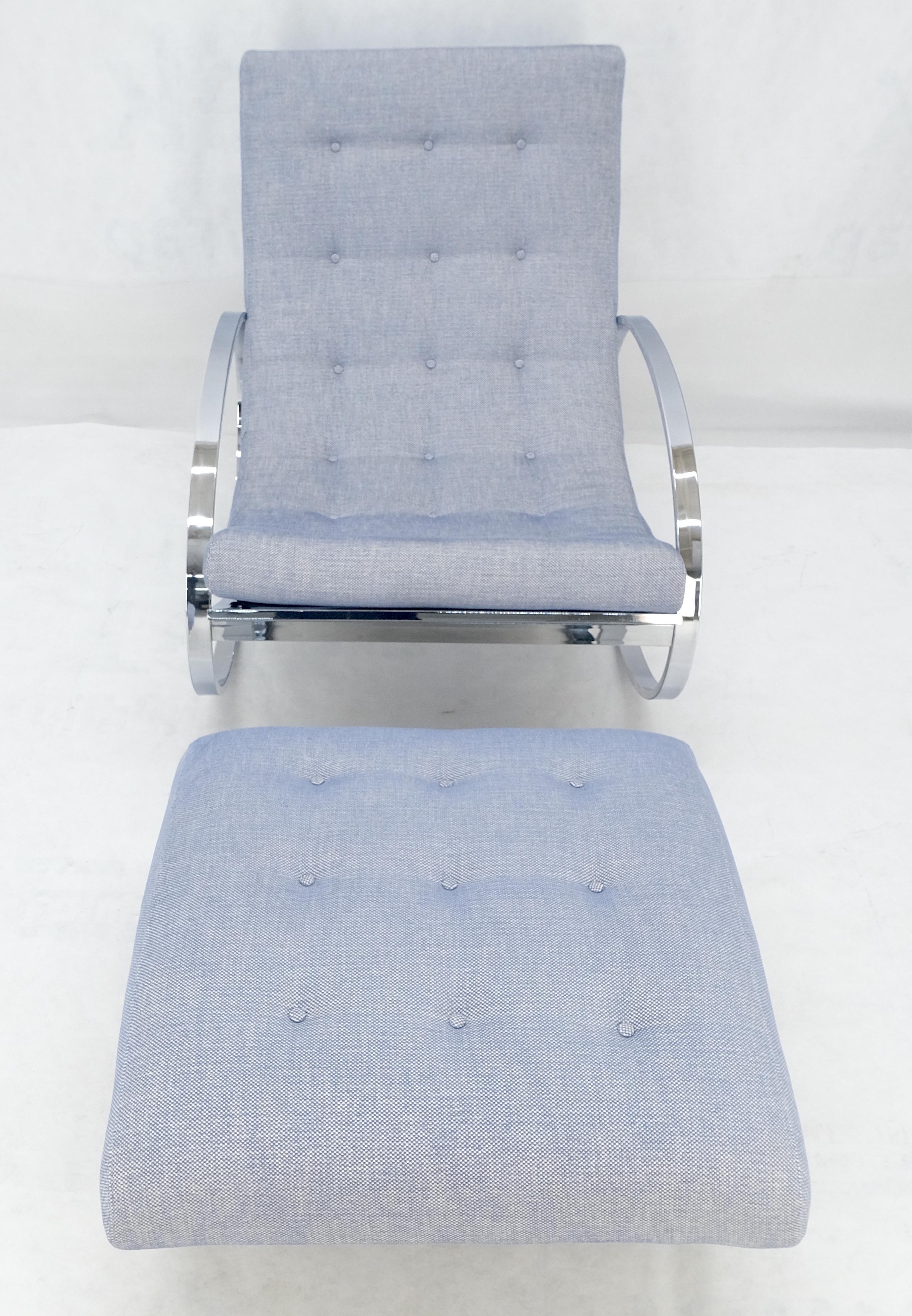 XX secolo Nuova tappezzeria Renato Zevi Ellipse Base Rocking Chair & Ottoman di Selig MINT in vendita