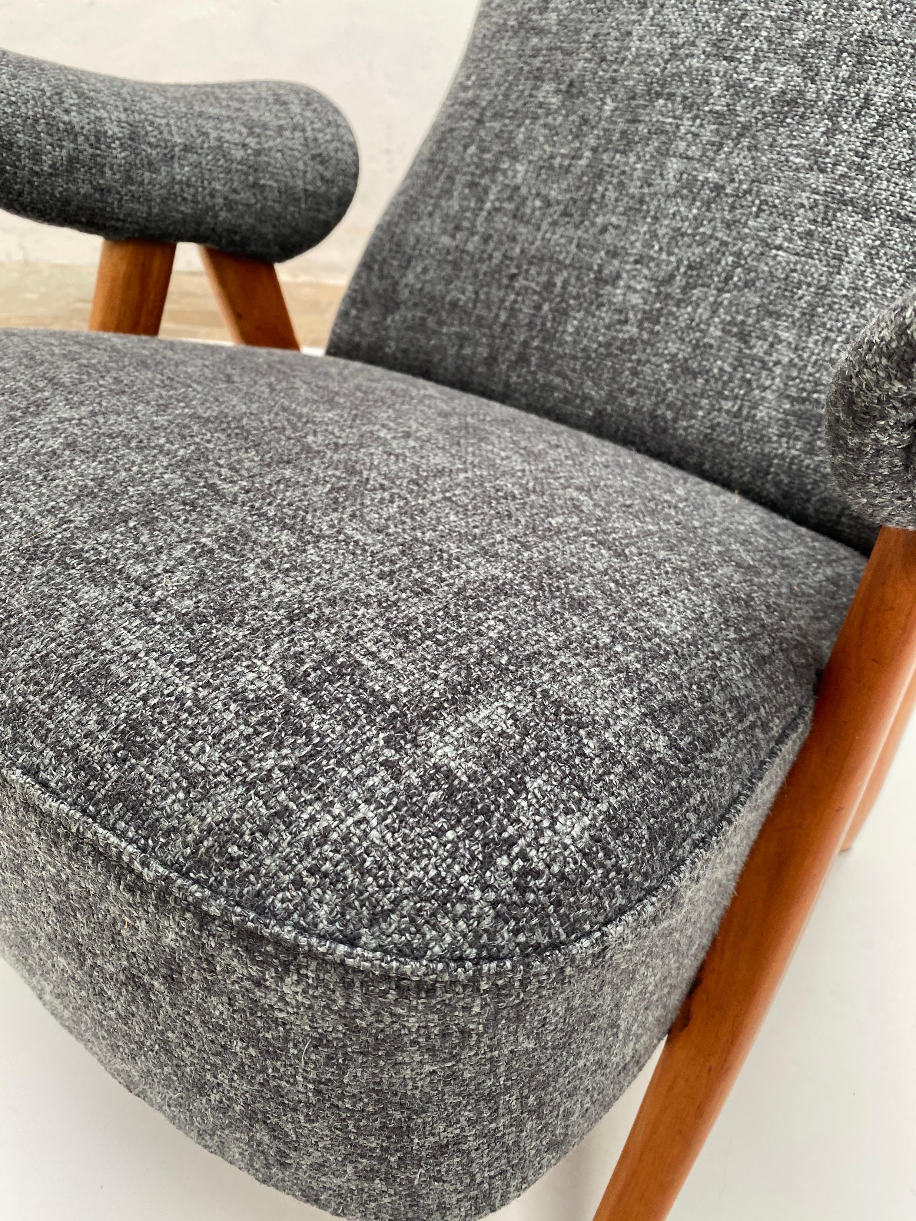 Carved New Upholstery Theo Ruth Model 105 Lounge Chair, Artifort, 1957, the Netherlands