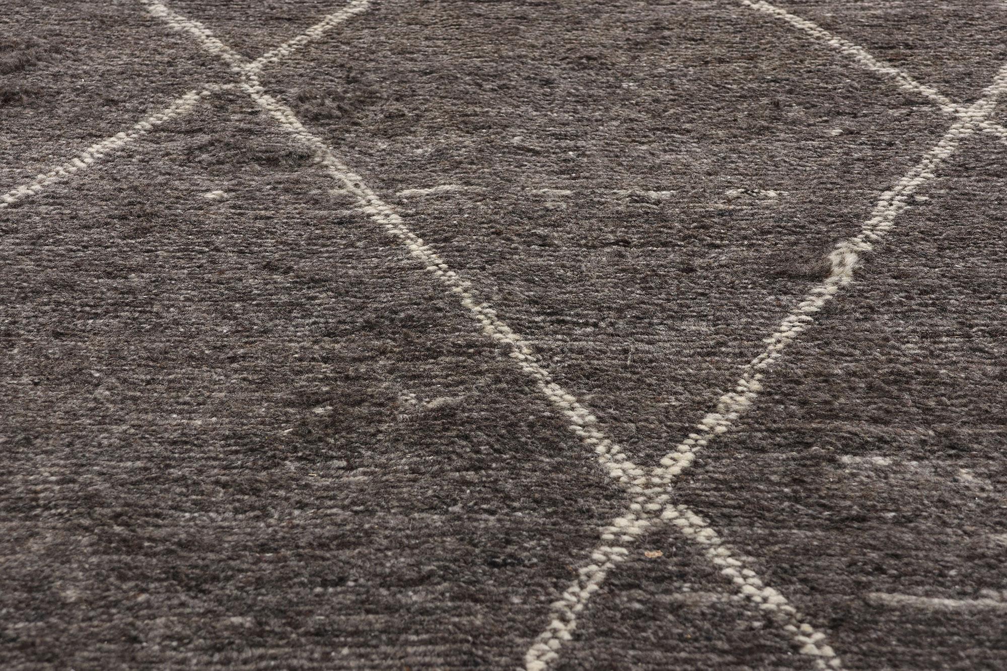 Annodato a mano New Urban Shadow Tappeto marocchino grigio moderno con stile contemporaneo in vendita
