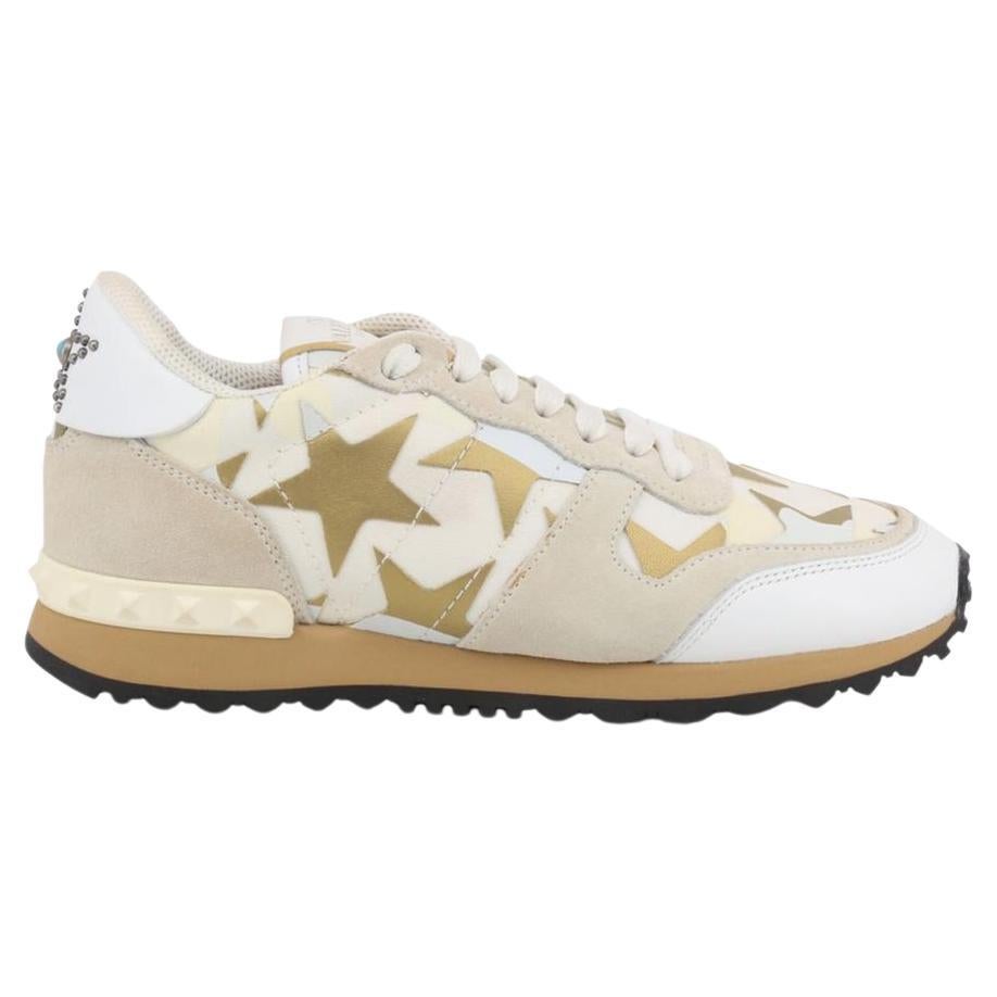 NEW Valentino White Brown Star Studded Leather Rubber Sneaker For Sale