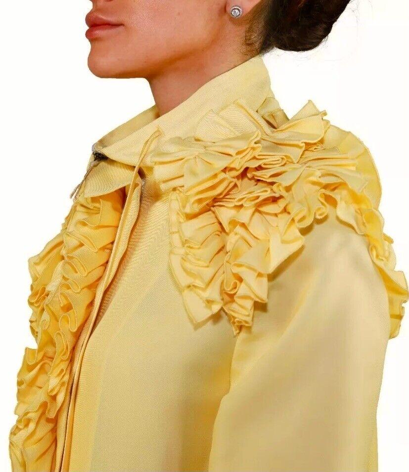 New Valentino Yellow 100% Silk Coat Size US 6 In New Condition For Sale In Montgomery, TX