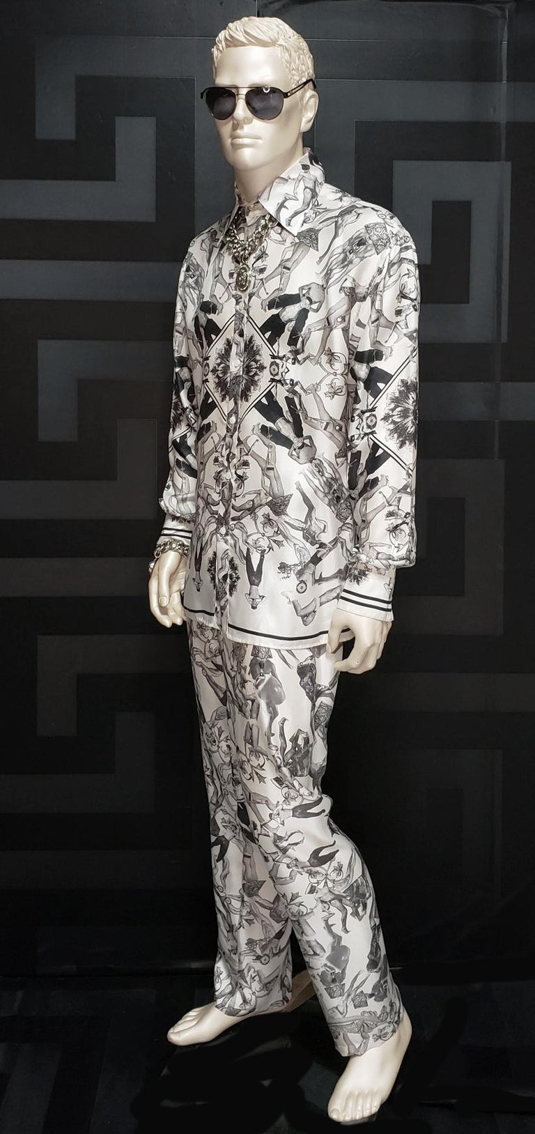 versace sweat suit
