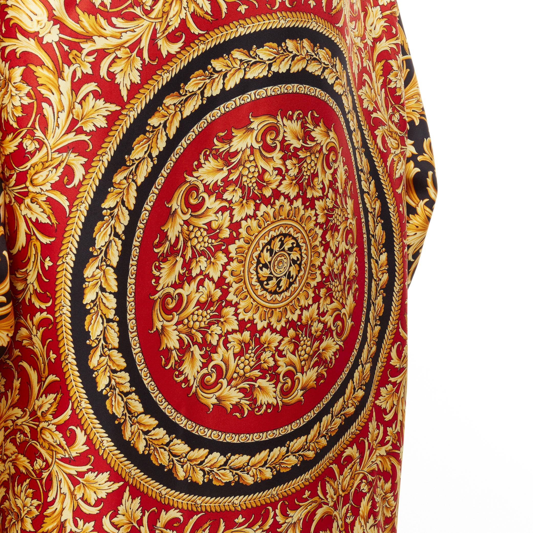 new VERSACE 100% silk black red gold Barocco Baroque leaf royal shirt EU41 L In New Condition In Hong Kong, NT