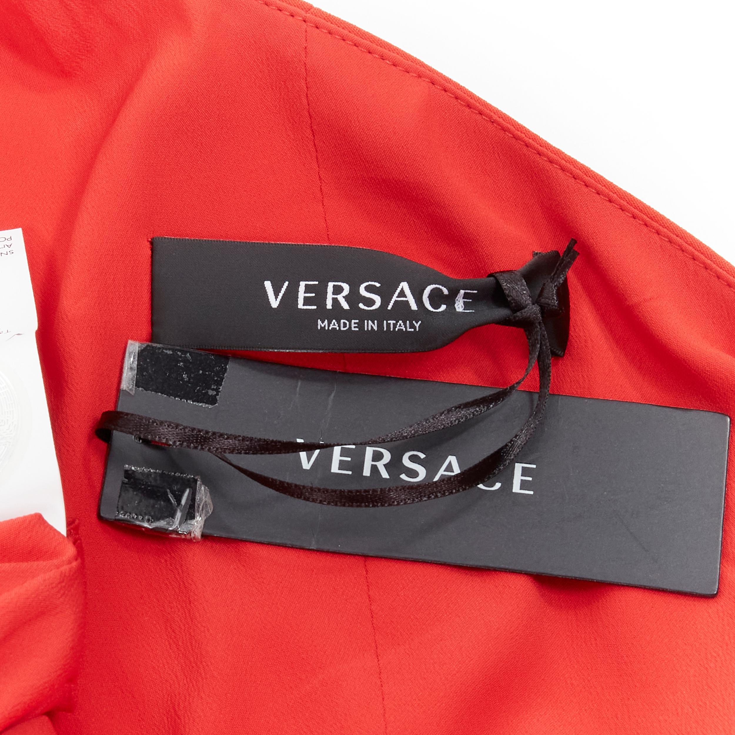 new VERSACE 100% silk red gold Virtus V clasp one shoulder gown dress IT38 XS For Sale 3