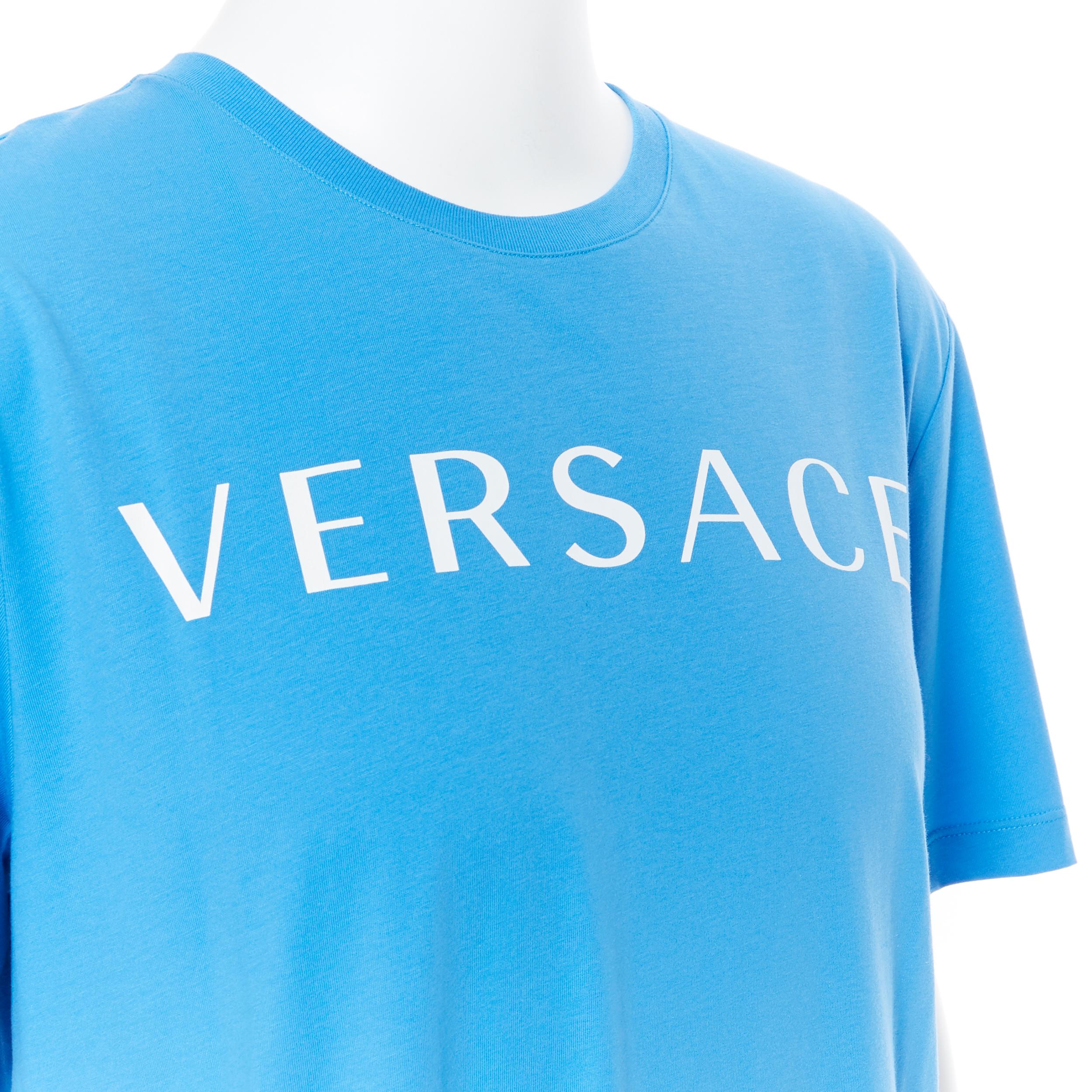 new VERSACE 2018 blue 1990's logo front Medusa print slogan t-shirt 4XL
Brand: Versace
Designer: Donatella Versace
Collection: 2018
Model Name / Style: Logo t-shirt
Material: Cotton
Color: Blue
Pattern: Other; logomania
Extra Detail: 100% cotton.