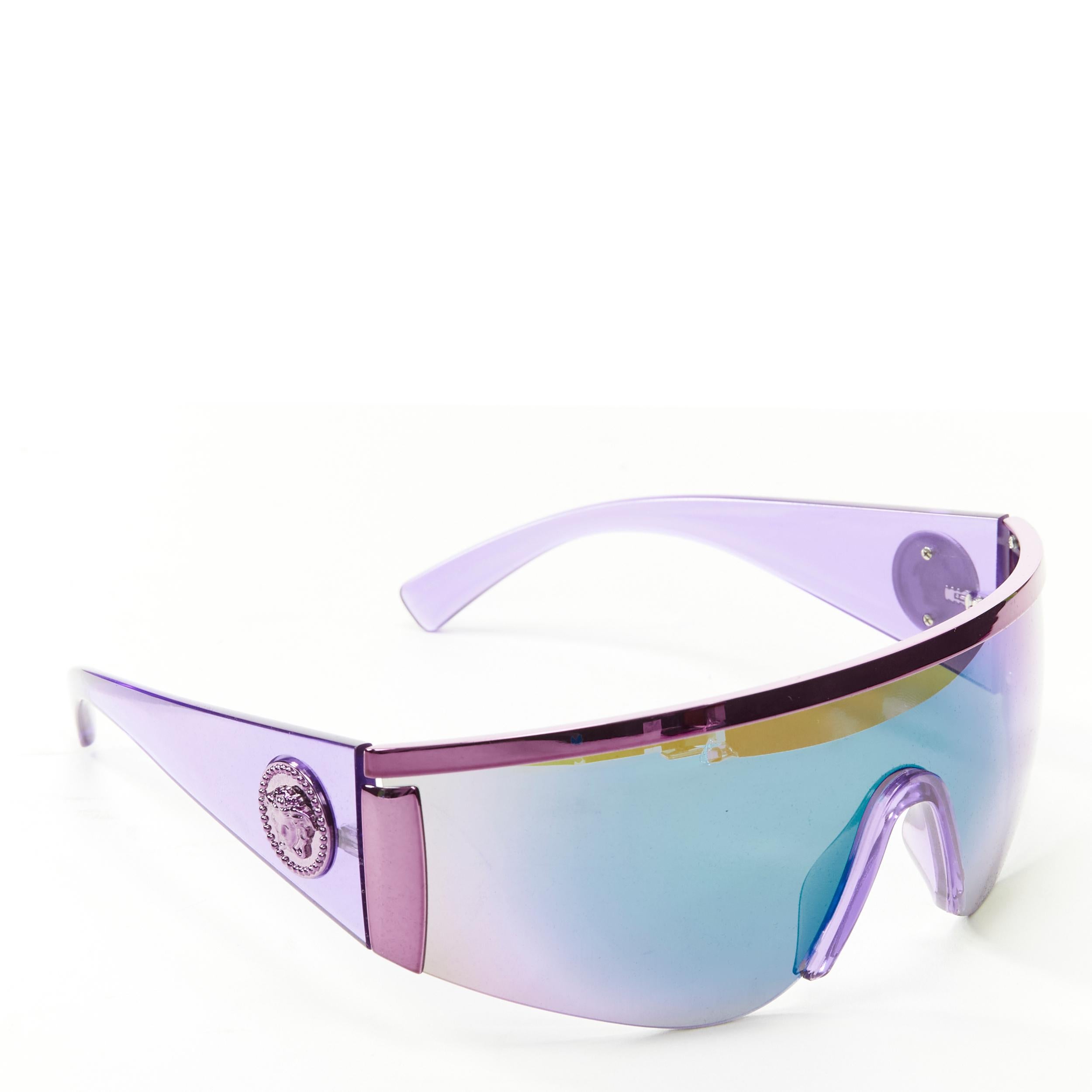 new VERSACE 2018 Tribute VE2197 Medusa purple blue mirrored shield sunglasses Reference: TGAS/C00246
Brand: Versace 
Designer: Donatella Versace 
Collection: Tribute 
Material: Metal 
Color: Purple 
Pattern: Solid 
Extra Detail: From the 2018