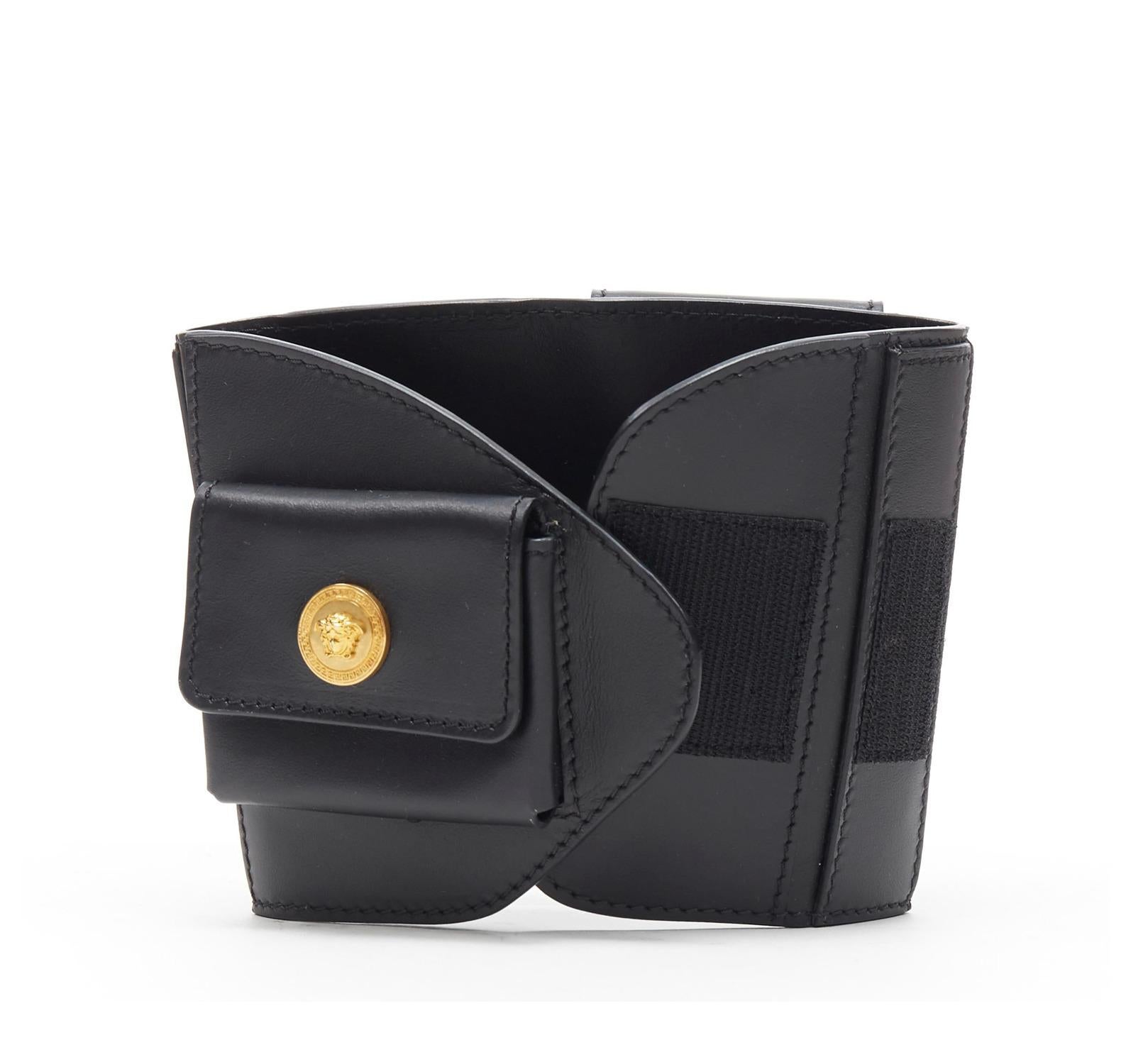 new VERSACE 2019 Runway black gold Medusa multipocket harness arm bag Rare 5