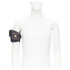 nuovo VERSACE 2019 Runway nero oro Medusa multipocket harness arm bag Raro