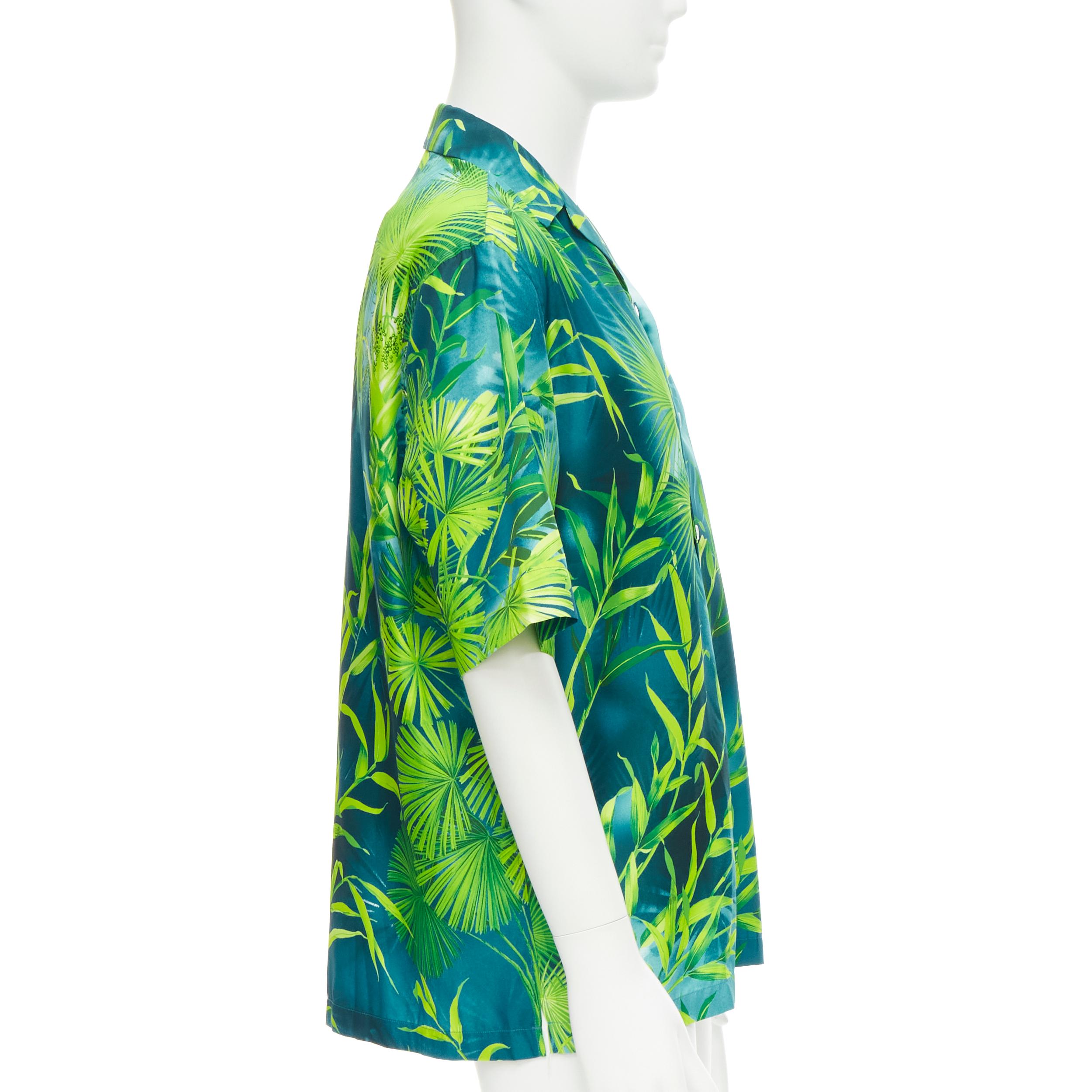 nuovo VERSACE 2020 Iconic JLo Jungle print camicia verde stampa tropicale EU38 S In condizioni Nuovo a Hong Kong, NT