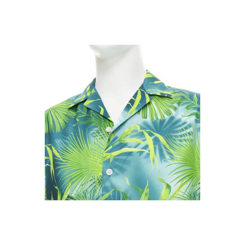 new VERSACE 2020 Iconic JLo Jungle print green tropical print shirt EU41 XL
Reference: TGAS/C00937
Brand: Versace
Designer: Donatella Versace
Model: Jungle shirt
Collection: 2020 Jungle Collection
As seen on: Fedez, Robbie Williams
Material: