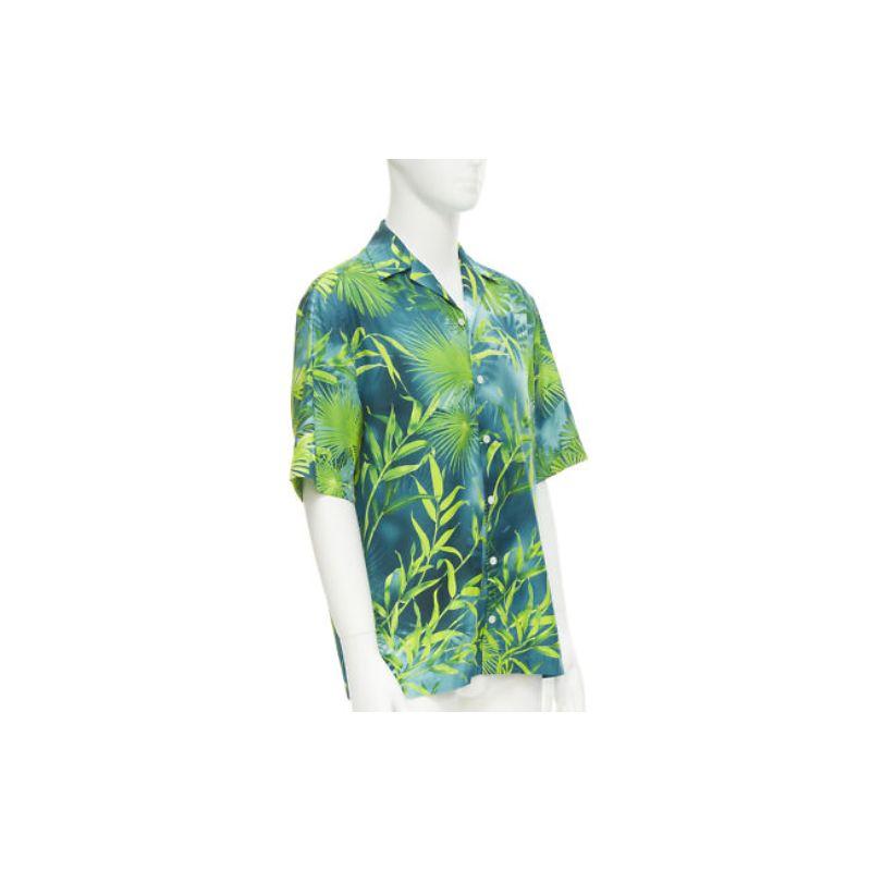 new VERSACE 2020 Iconic JLo Jungle print green tropical print shirt EU41 XL In New Condition For Sale In Hong Kong, NT