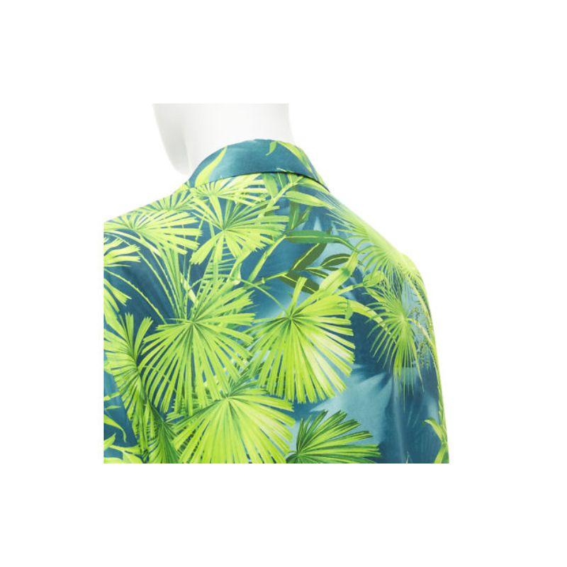 new VERSACE 2020 Iconic JLo Jungle print green tropical print shirt EU41 XL For Sale 4